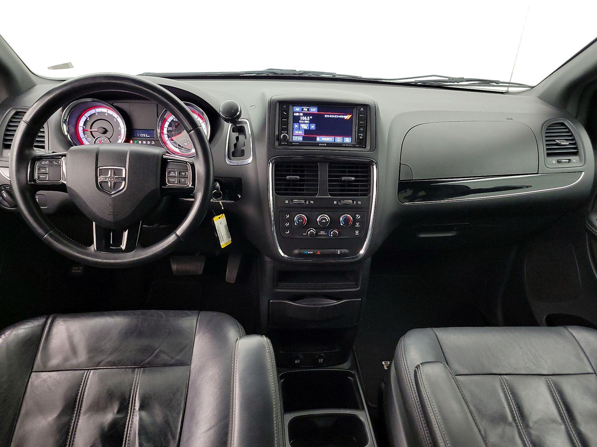 Thumbnail: 2017 Dodge Grand Caravan - 9