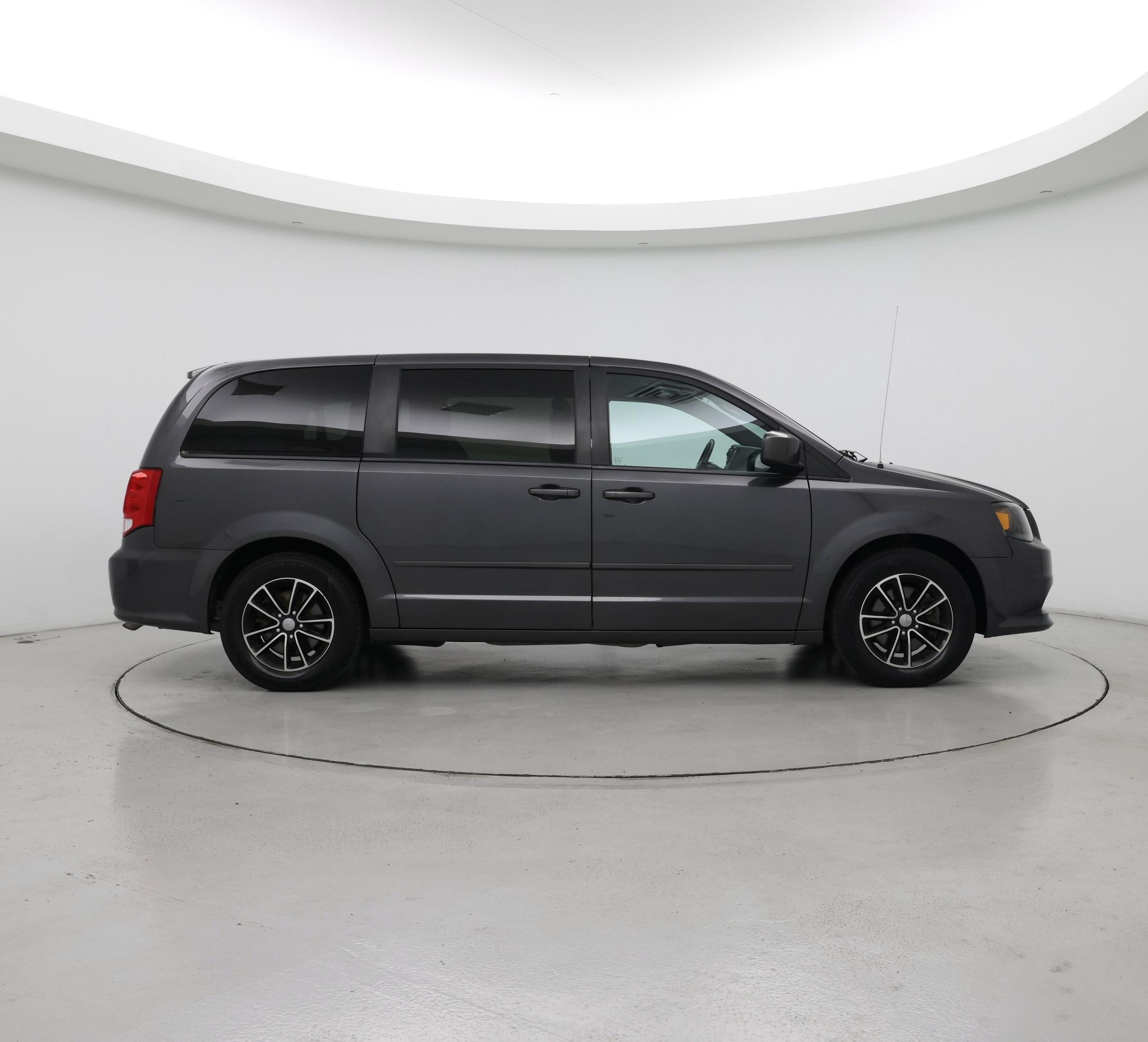 Thumbnail: 2017 Dodge Grand Caravan - 7