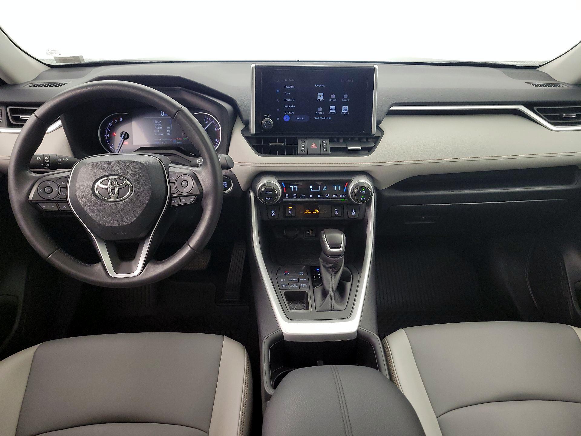 Thumbnail: 2024 Toyota RAV4 - 9