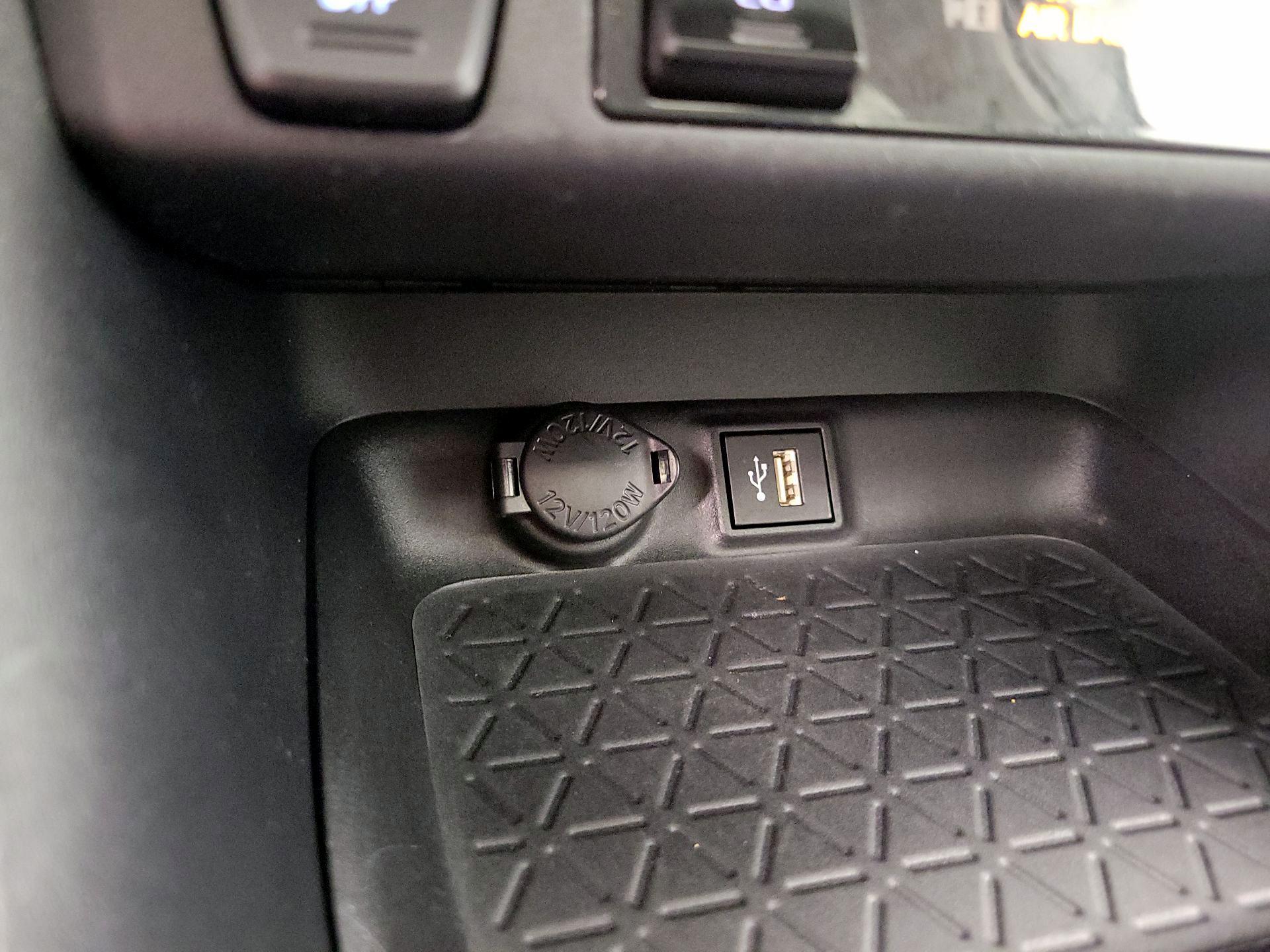 Thumbnail: 2024 Toyota RAV4 - 18