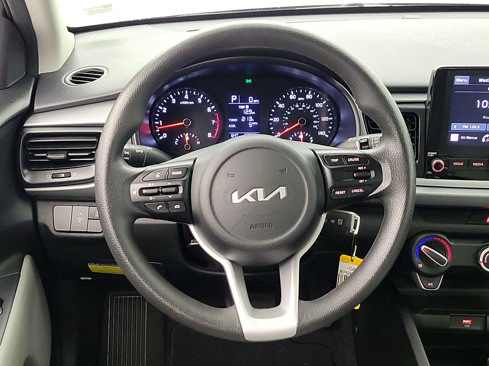 Thumbnail: 2023 Kia Rio - 10