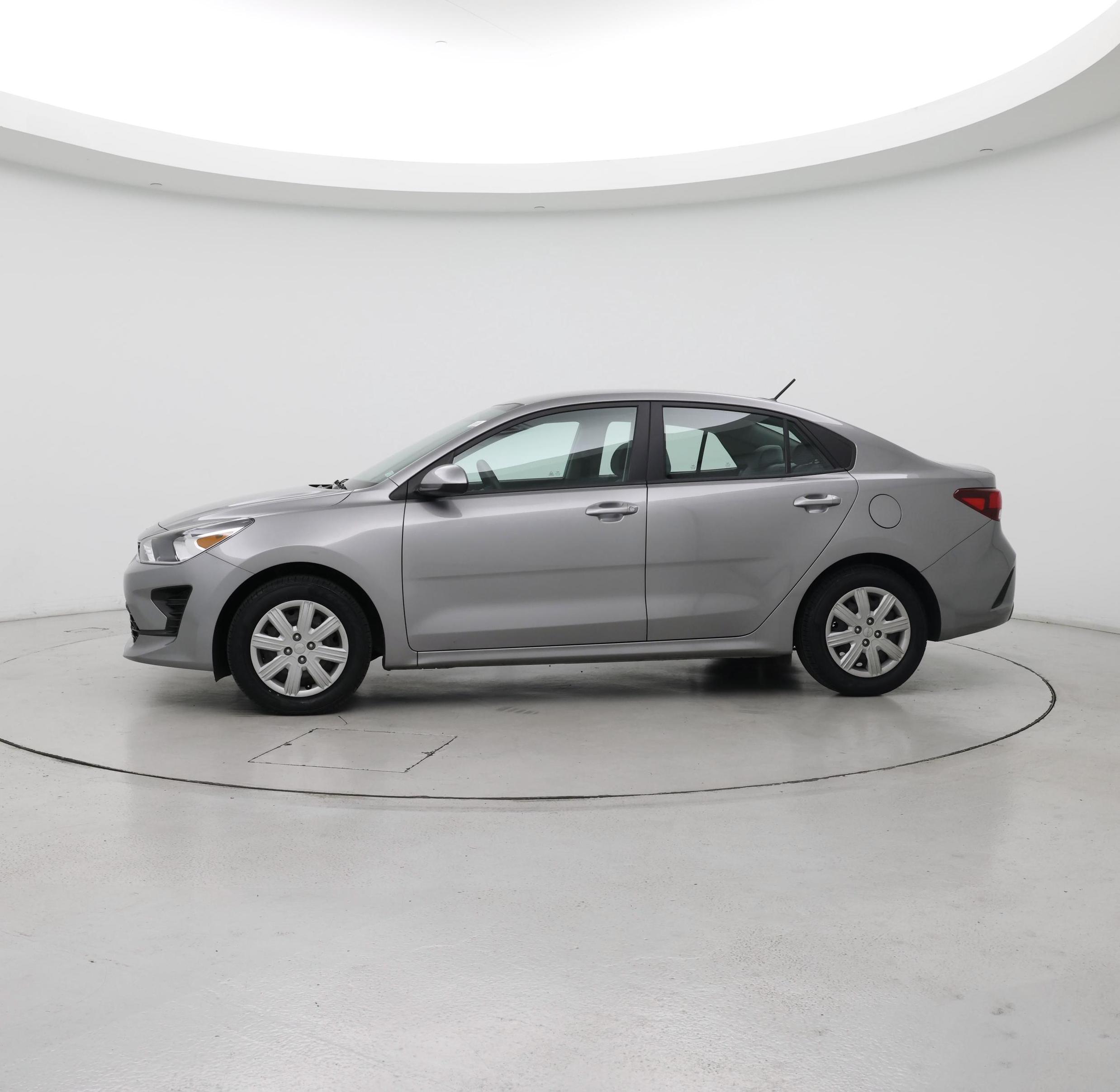 Thumbnail: 2023 Kia Rio - 3