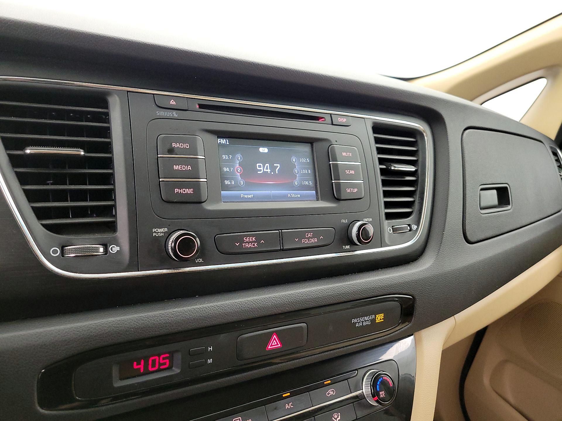 Thumbnail: 2016 Kia Sedona - 15