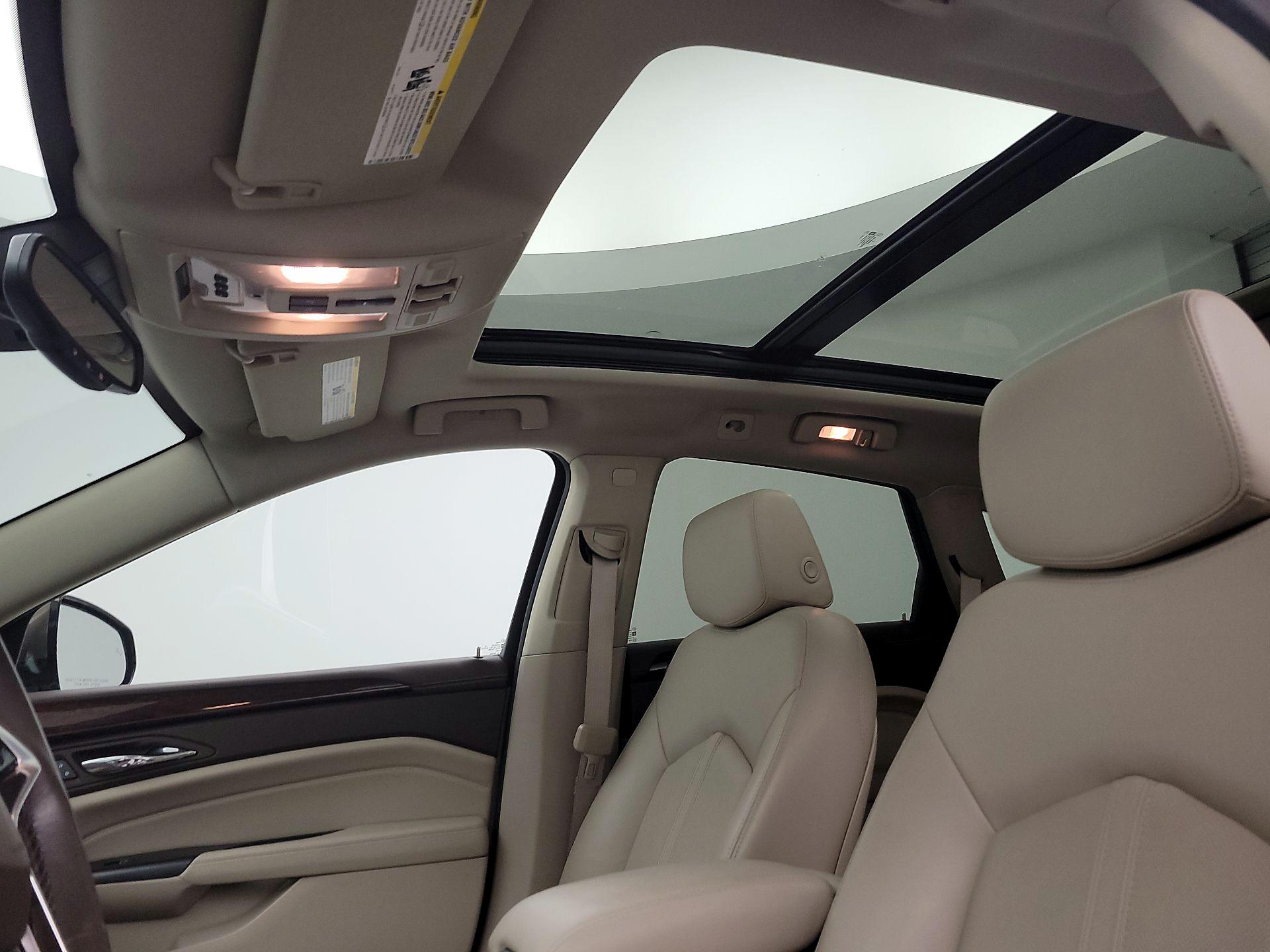 Thumbnail: 2015 Cadillac SRX - 20