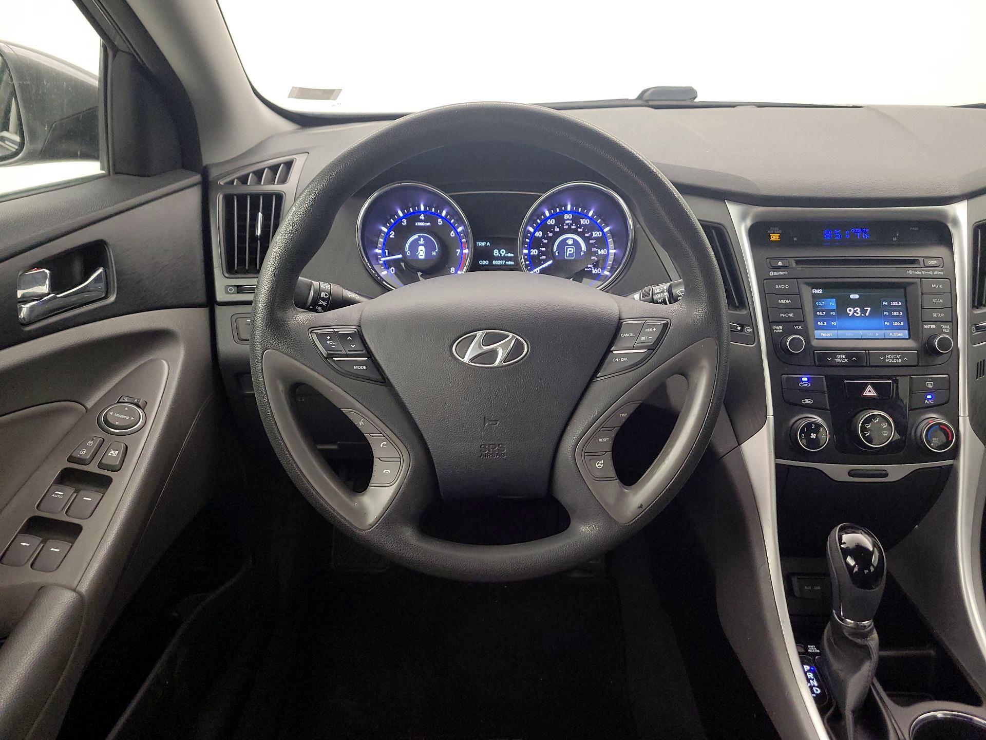 Thumbnail: 2014 Hyundai Sonata - 10