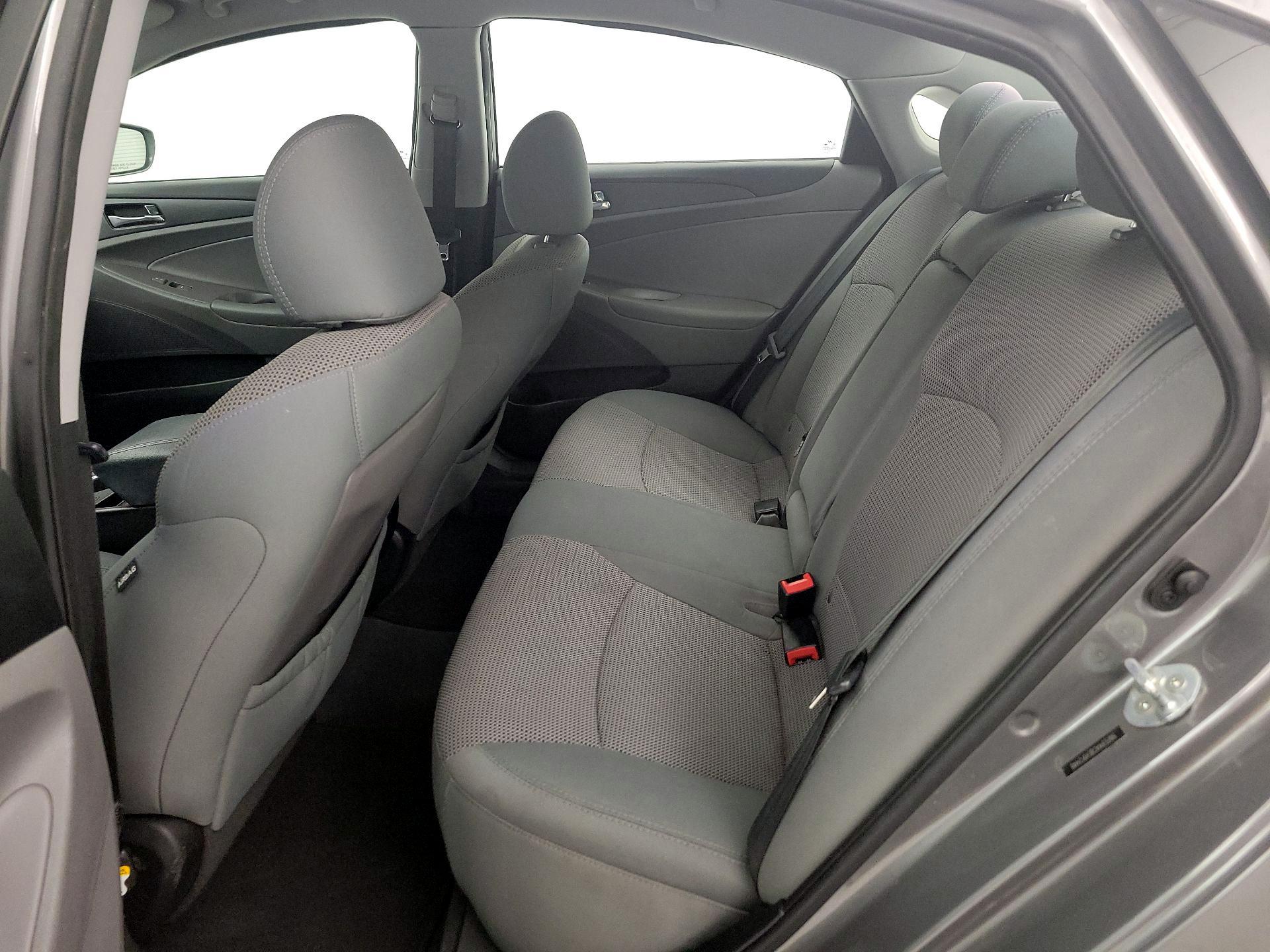 Thumbnail: 2014 Hyundai Sonata - 19