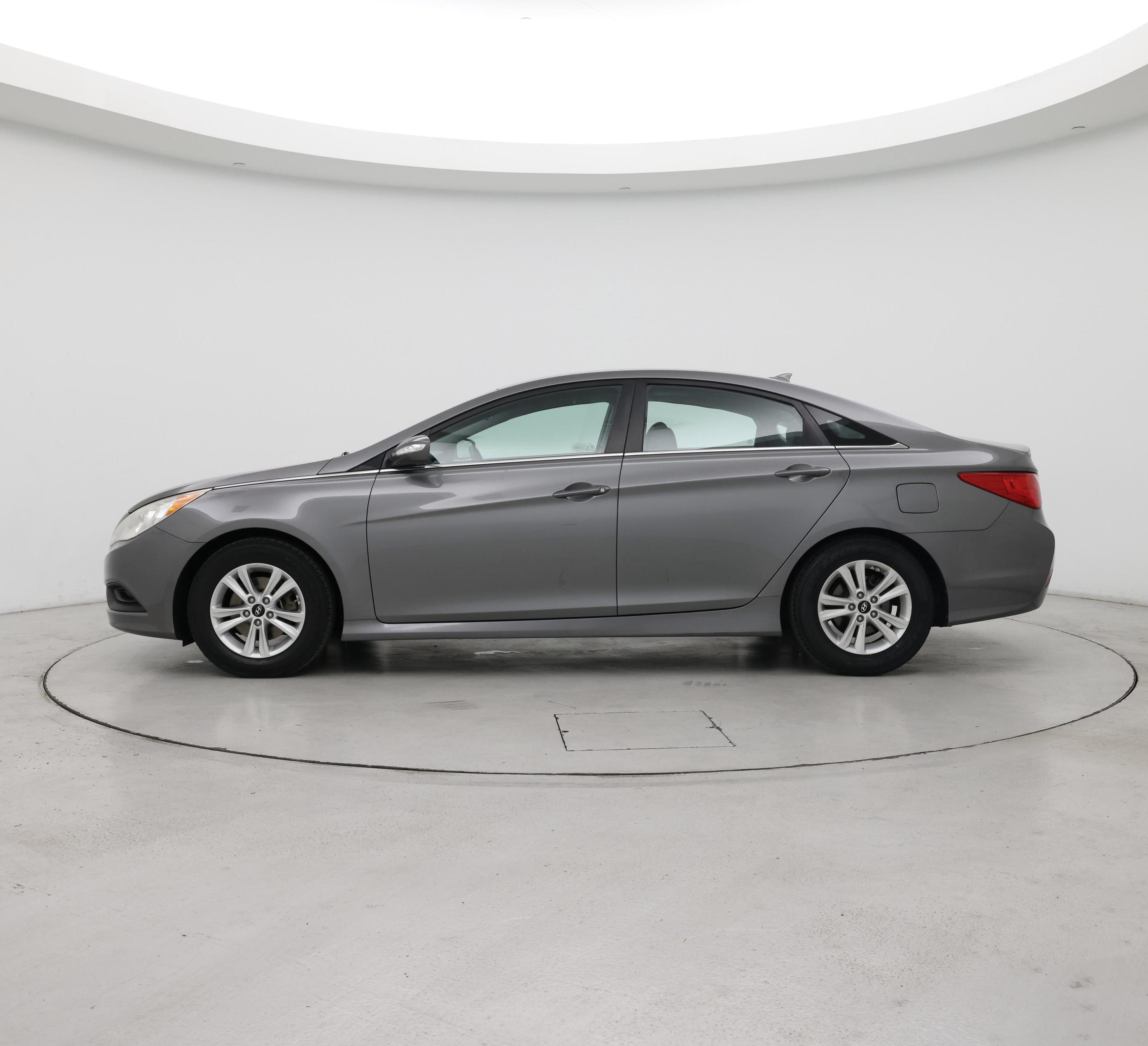 Thumbnail: 2014 Hyundai Sonata - 3