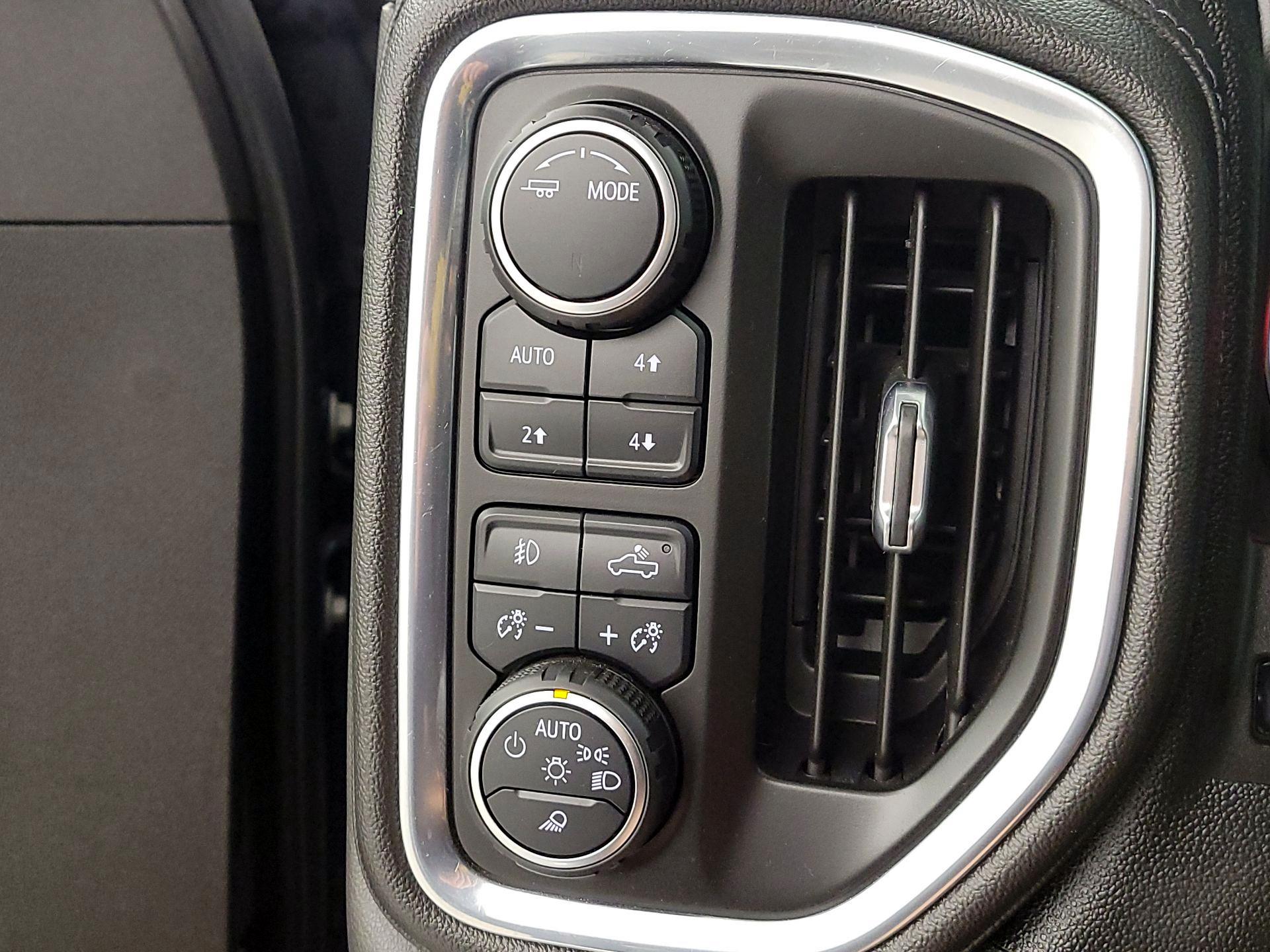 Thumbnail: 2021 Chevrolet Silverado 1500 - 13