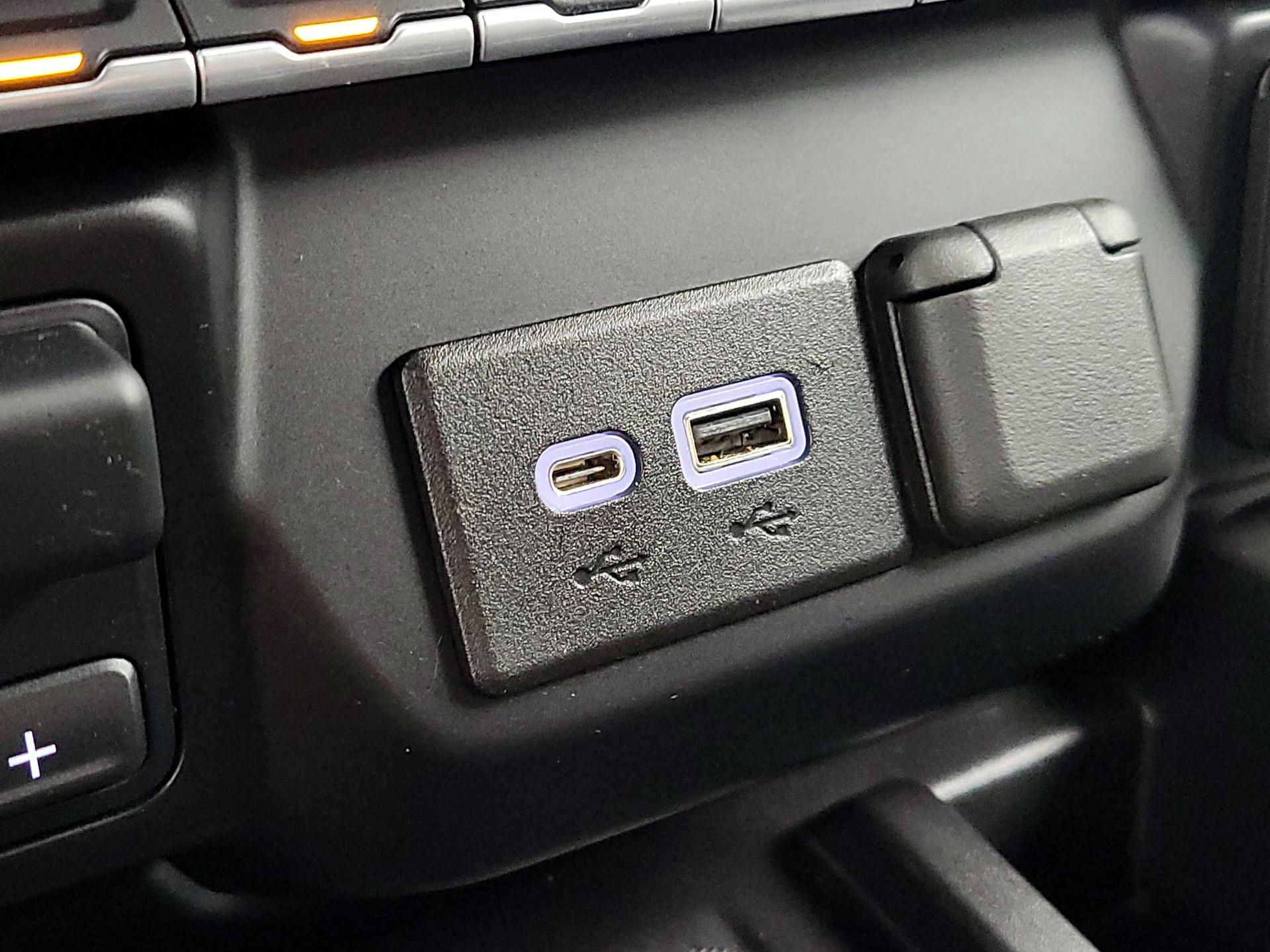 Thumbnail: 2021 Chevrolet Silverado 1500 - 19