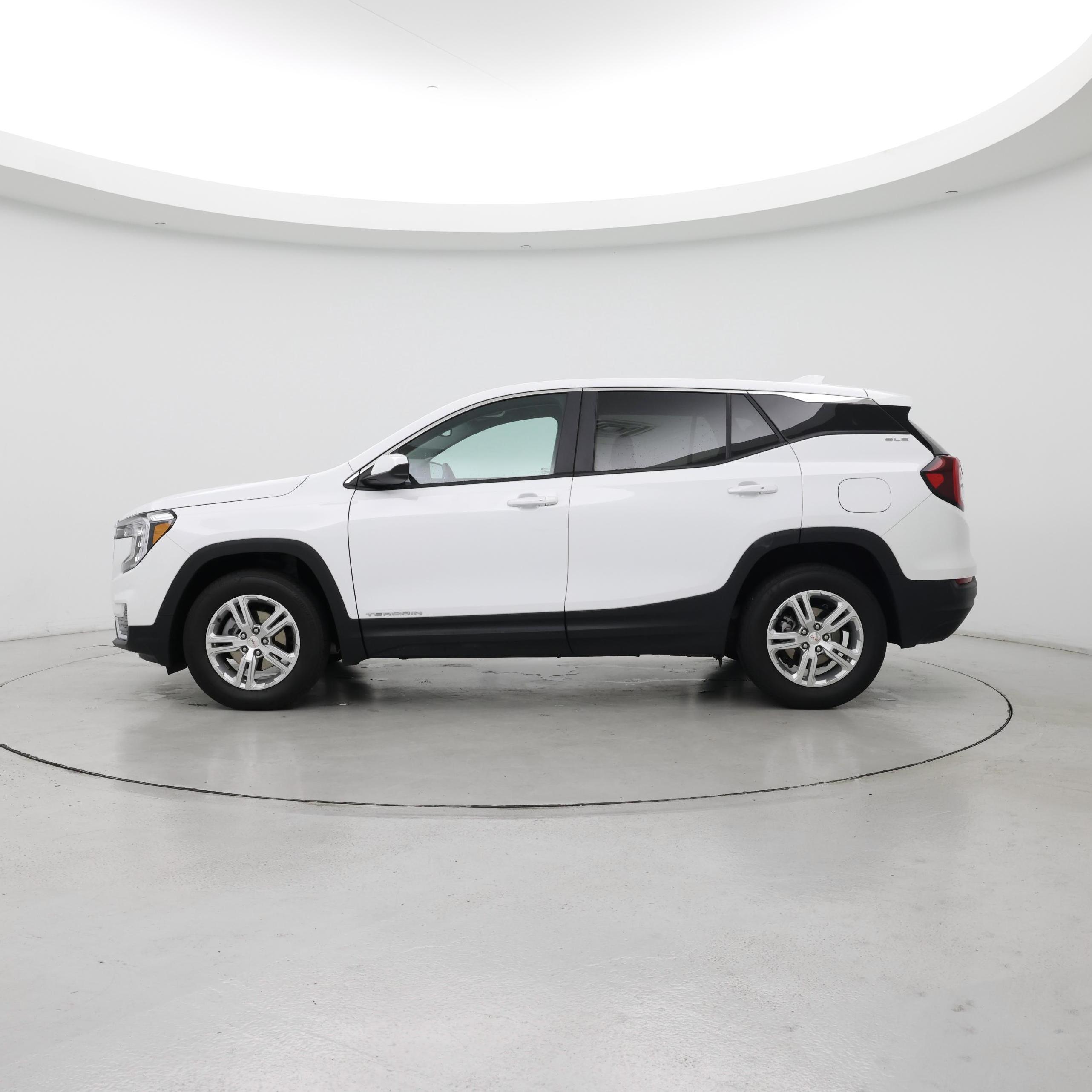 Thumbnail: 2024 GMC Terrain - 3