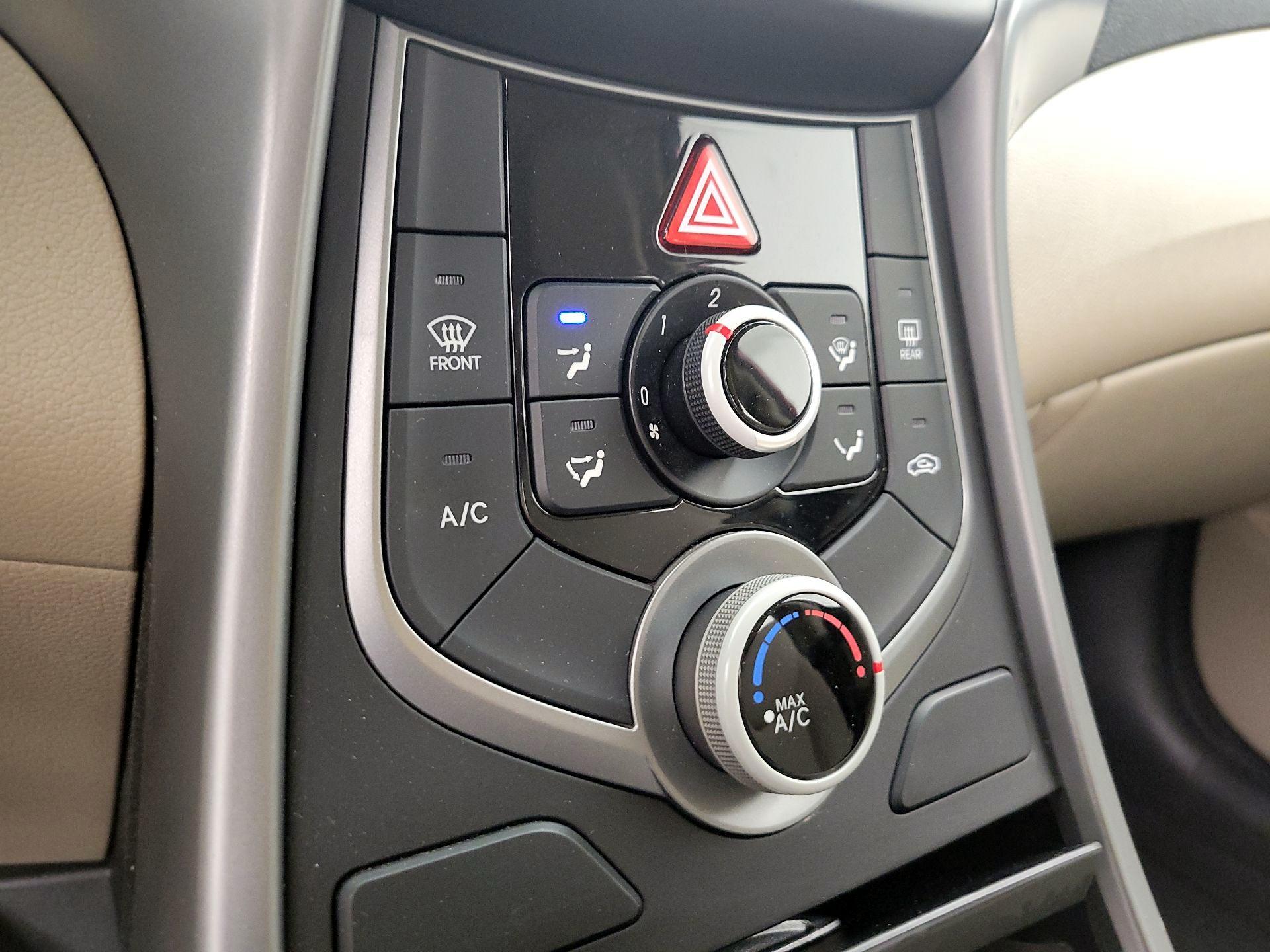 Thumbnail: 2016 Hyundai Elantra - 15