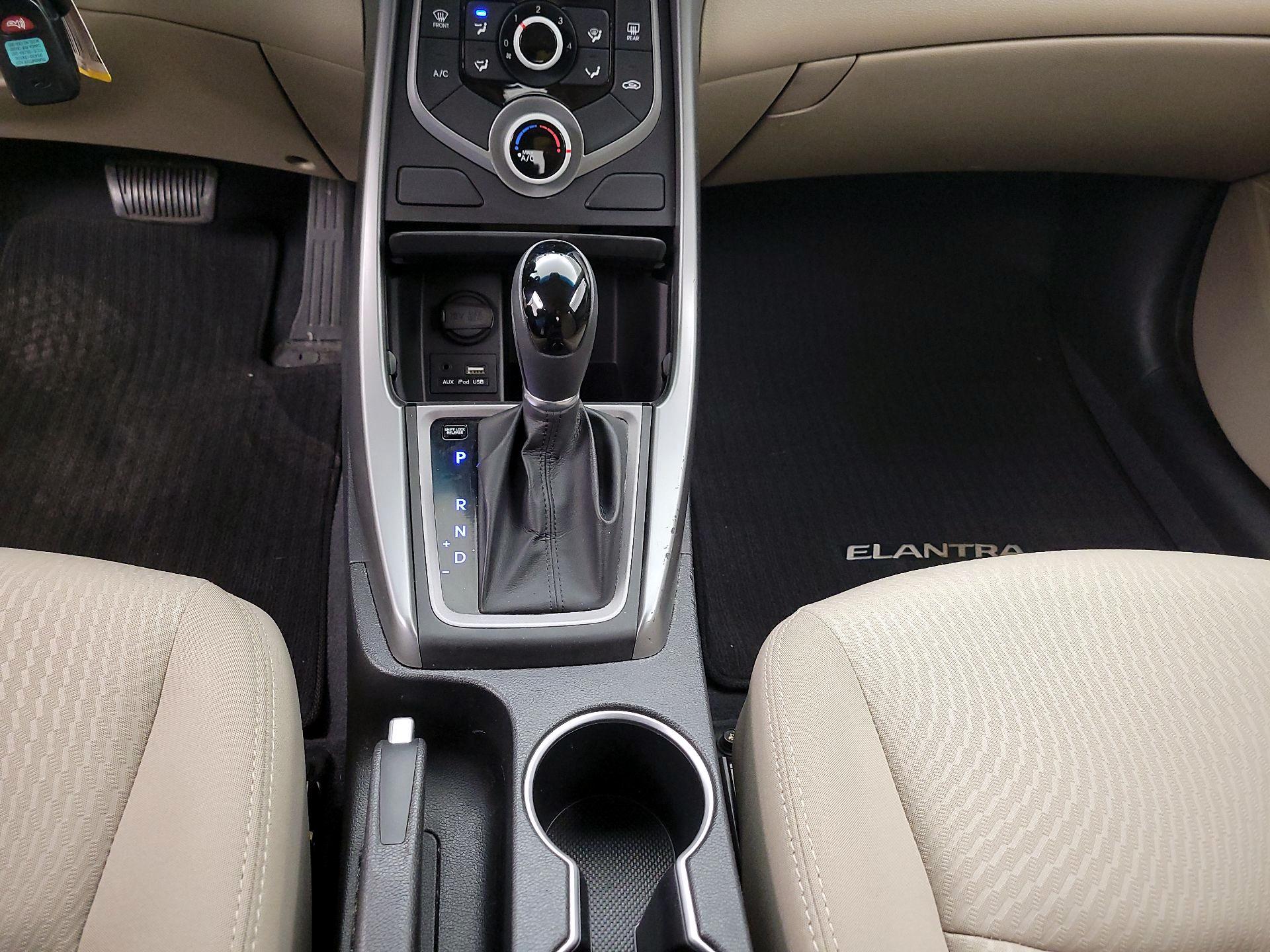 Thumbnail: 2016 Hyundai Elantra - 16