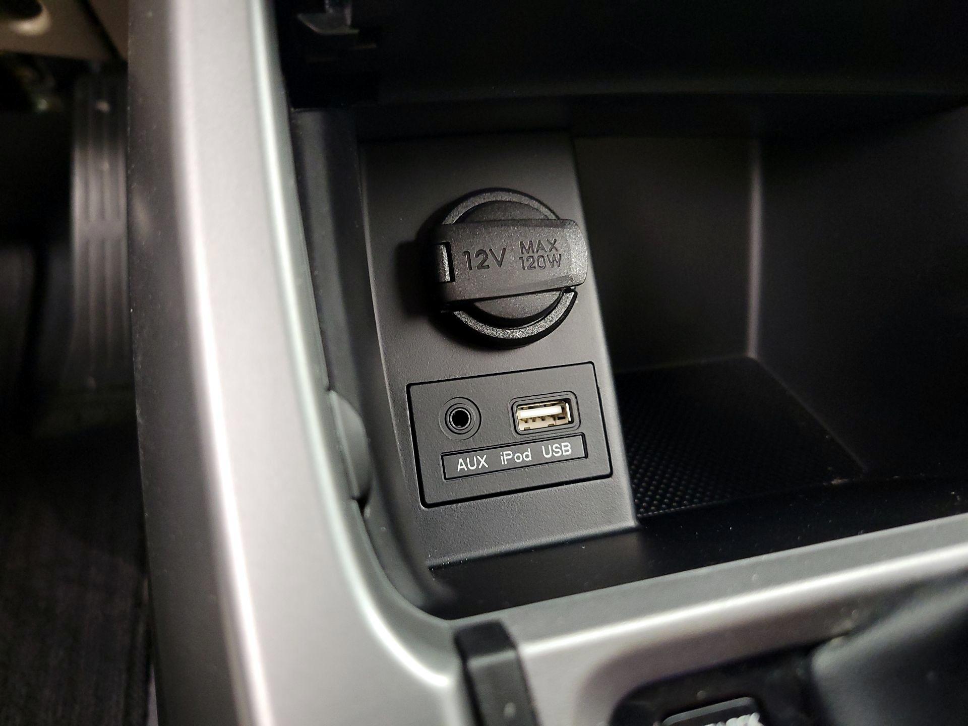 Thumbnail: 2016 Hyundai Elantra - 17