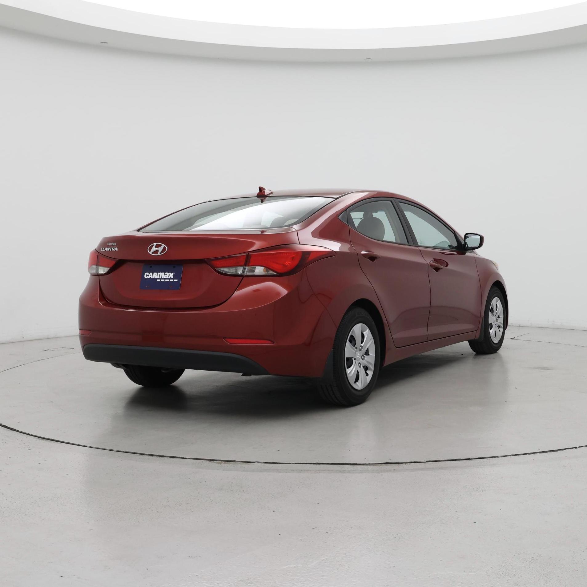 Thumbnail: 2016 Hyundai Elantra - 8