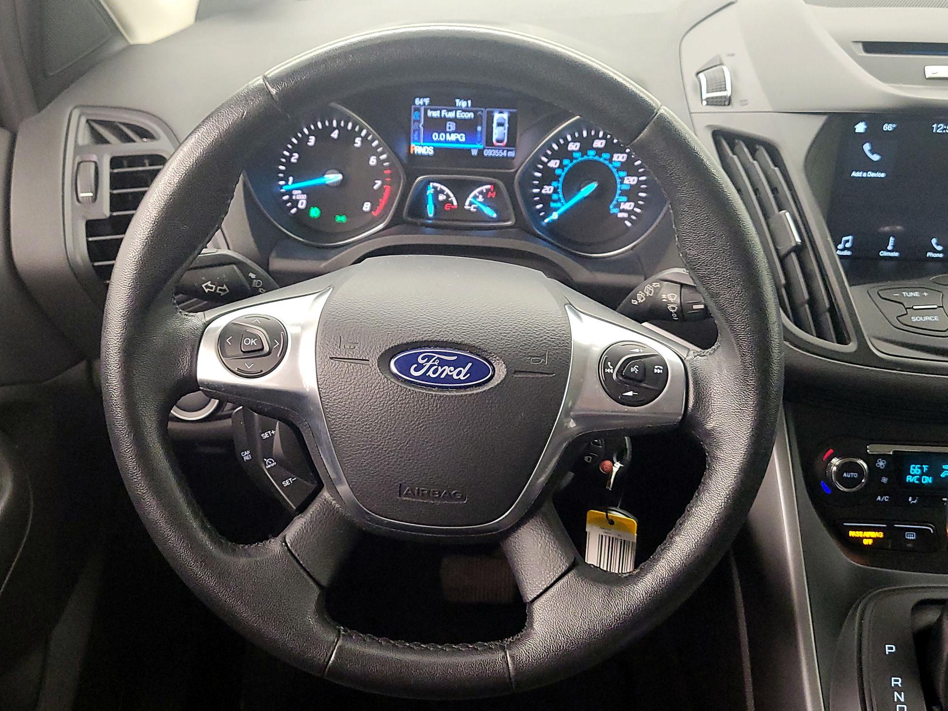 Thumbnail: 2016 Ford Escape - 10