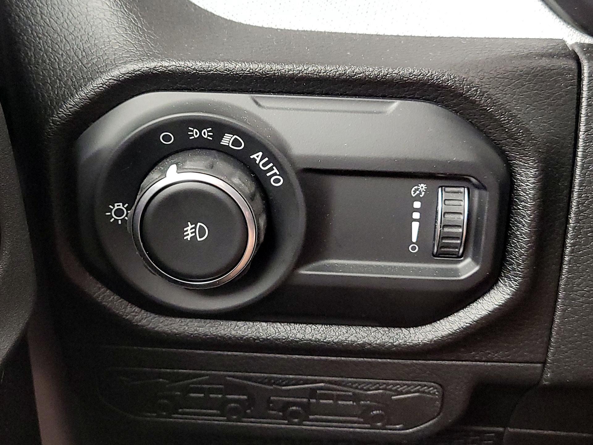 Thumbnail: 2025 Jeep Wrangler - 13