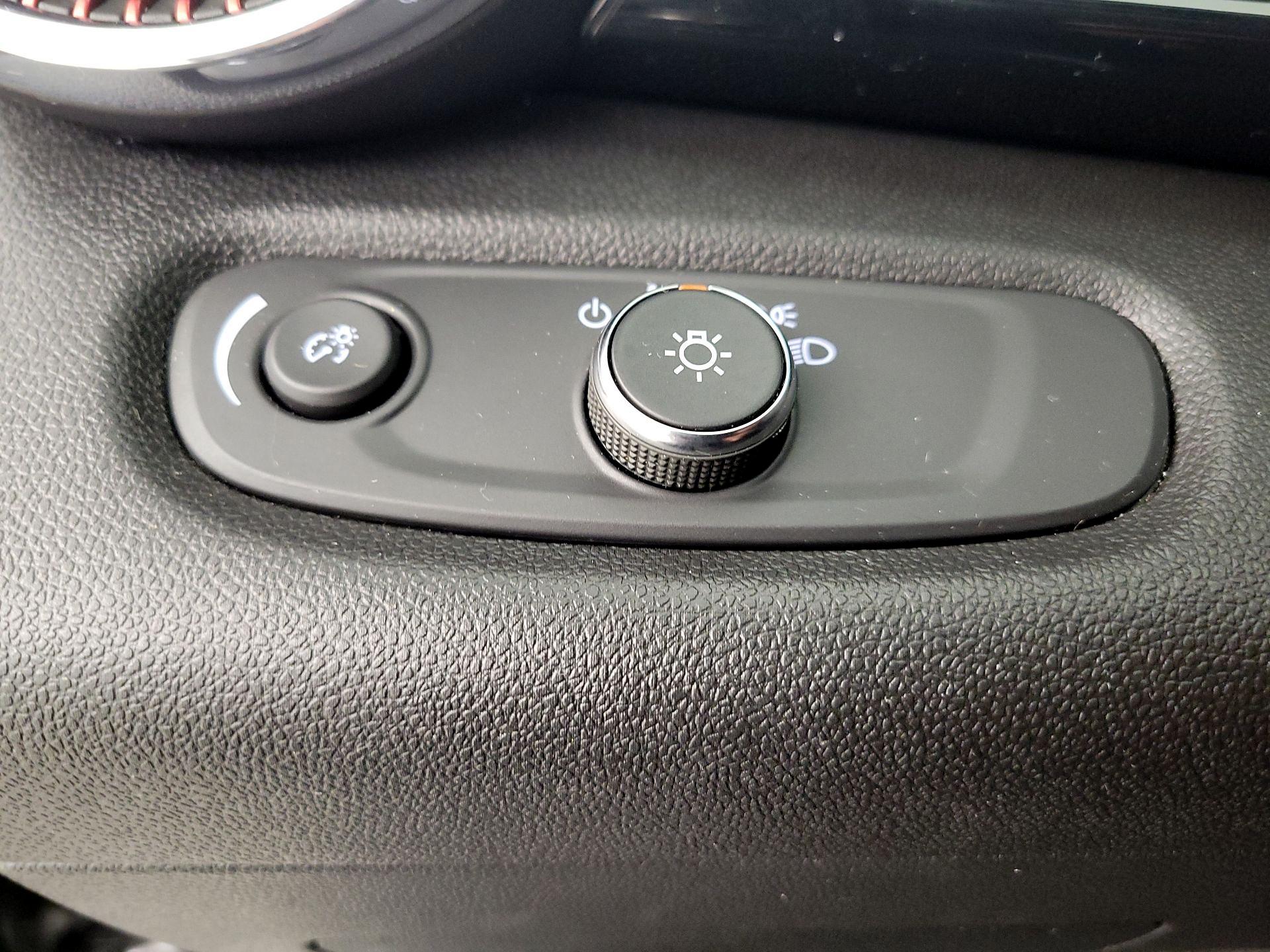 Thumbnail: 2025 Chevrolet Trax - 13