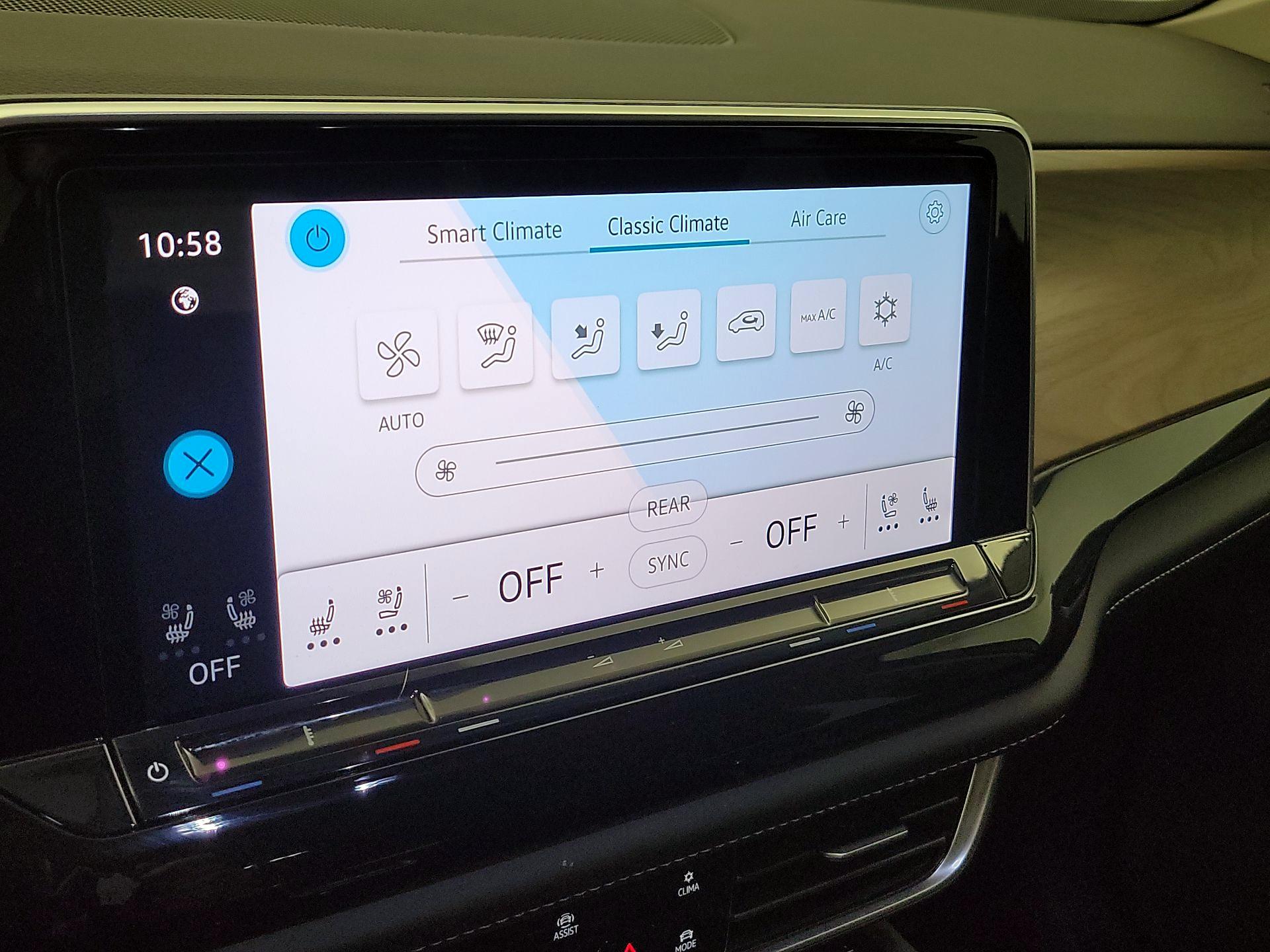 Thumbnail: 2024 Volkswagen Atlas - 16