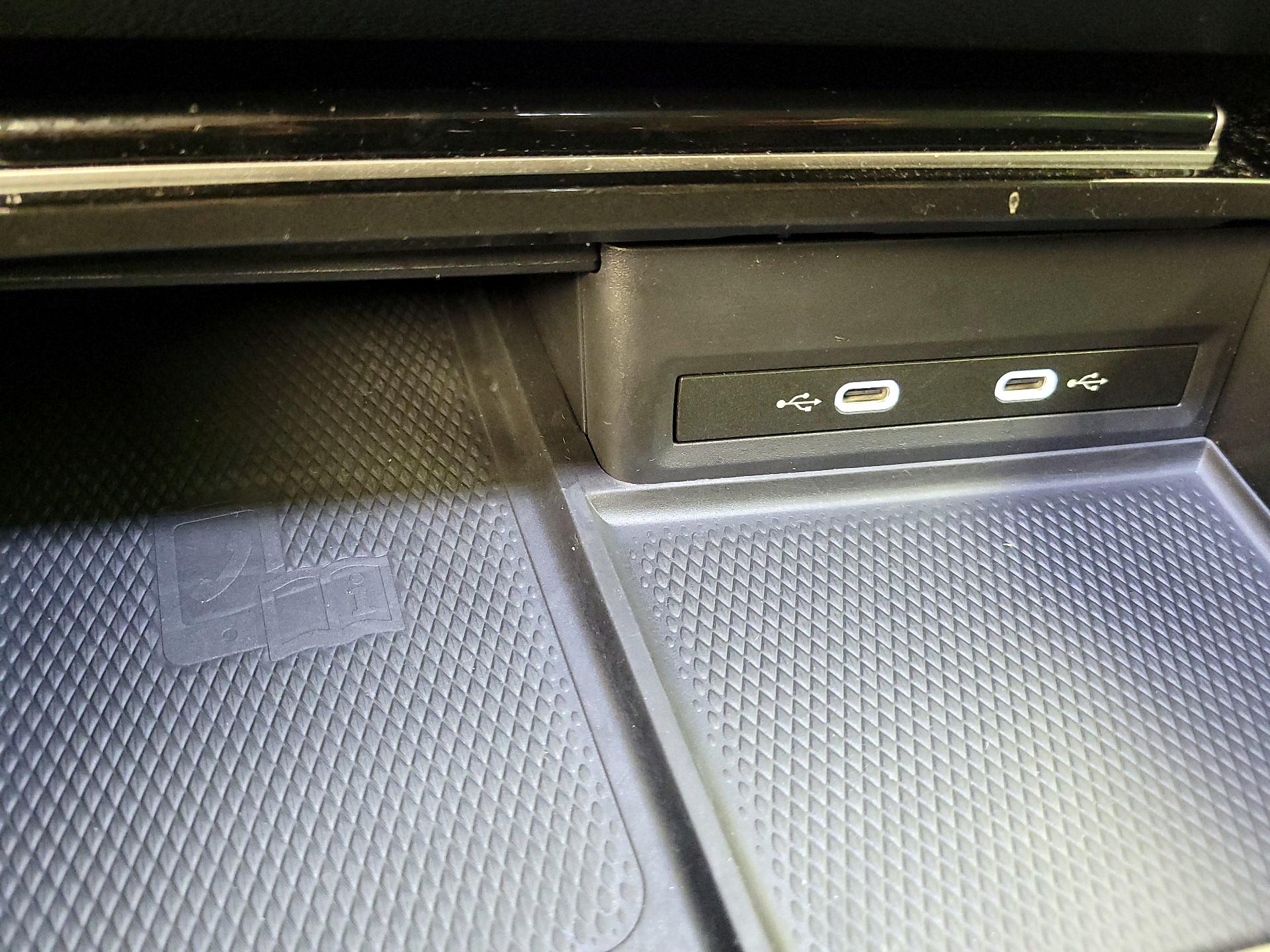 Thumbnail: 2024 Volkswagen Atlas - 18