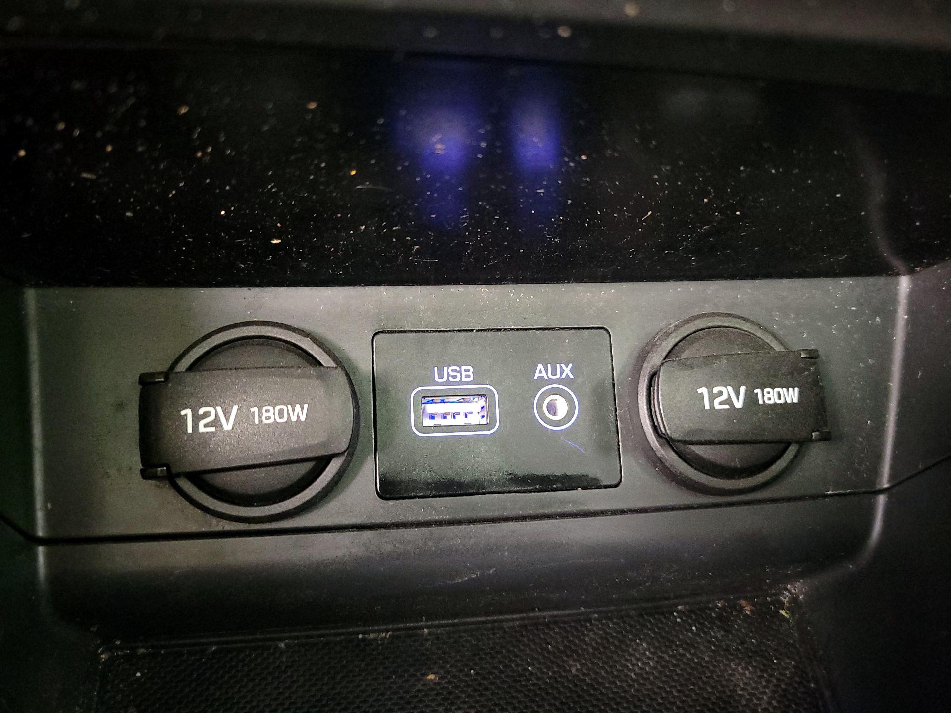 Thumbnail: 2016 Hyundai Sonata - 18