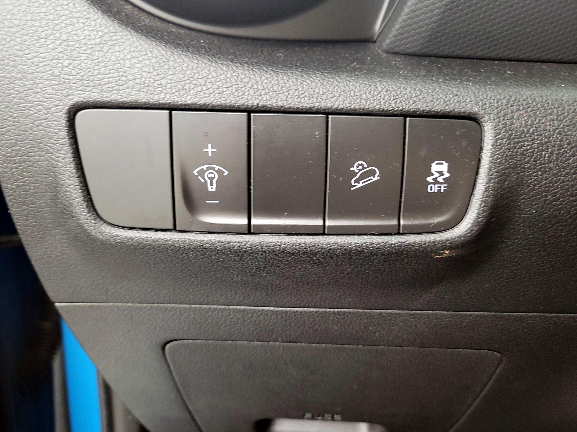 Thumbnail: 2022 Hyundai Kona - 13