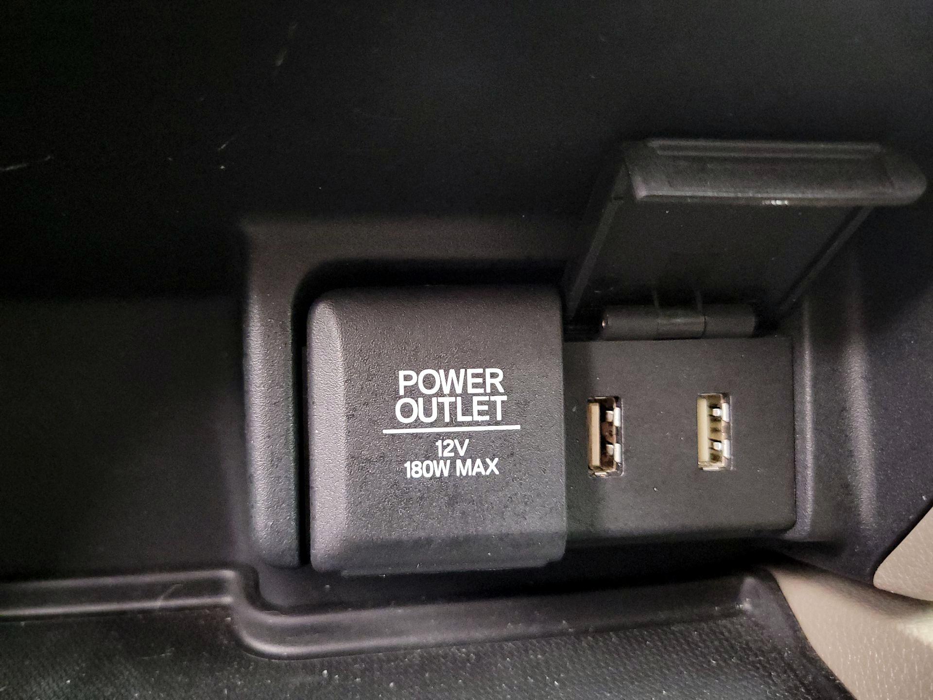 Thumbnail: 2016 Honda Pilot - 18