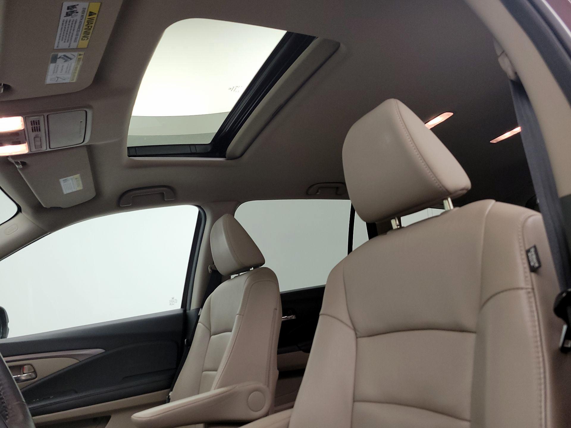 Thumbnail: 2016 Honda Pilot - 19