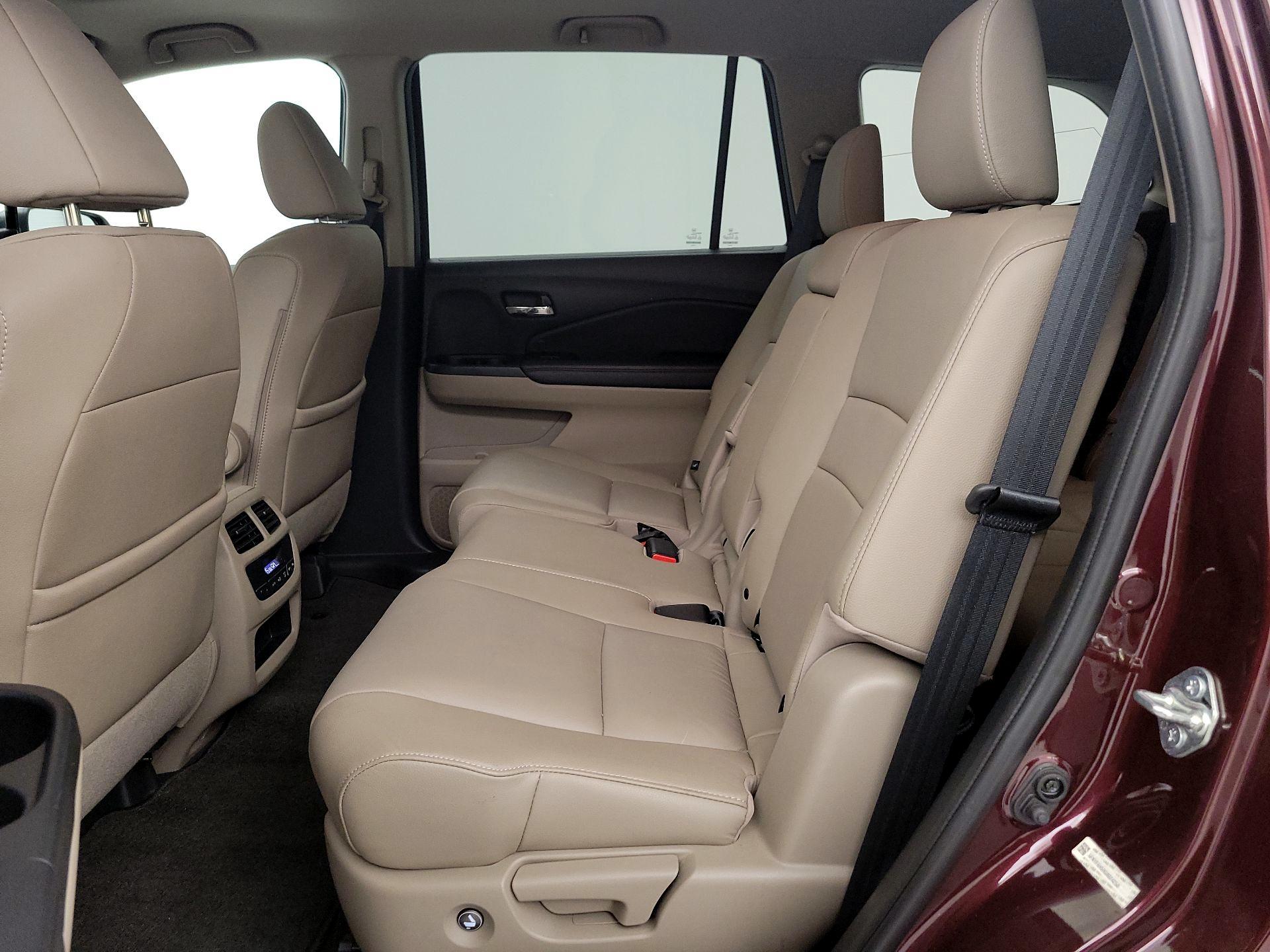 Thumbnail: 2016 Honda Pilot - 20