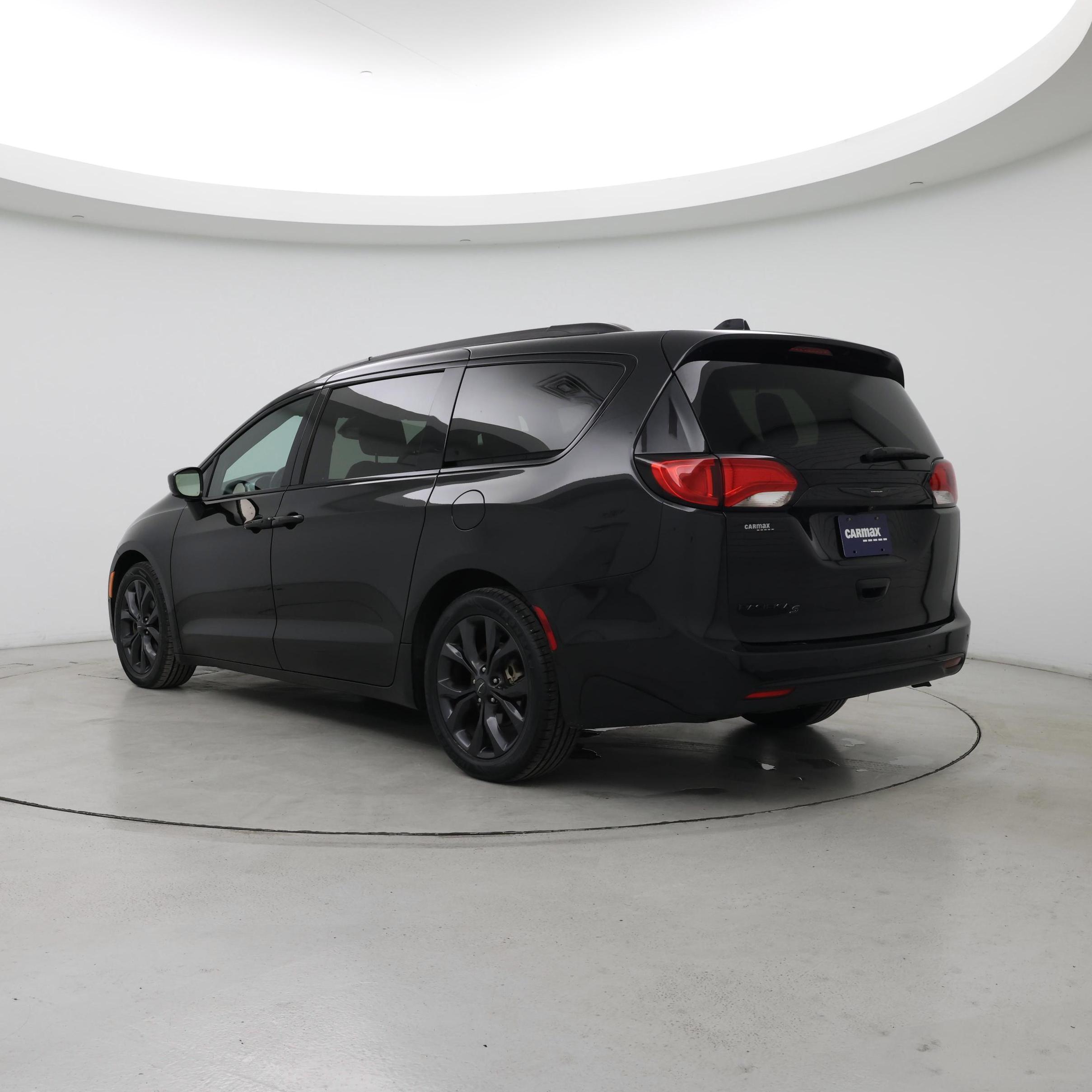 Thumbnail: 2020 Chrysler Pacifica - 2