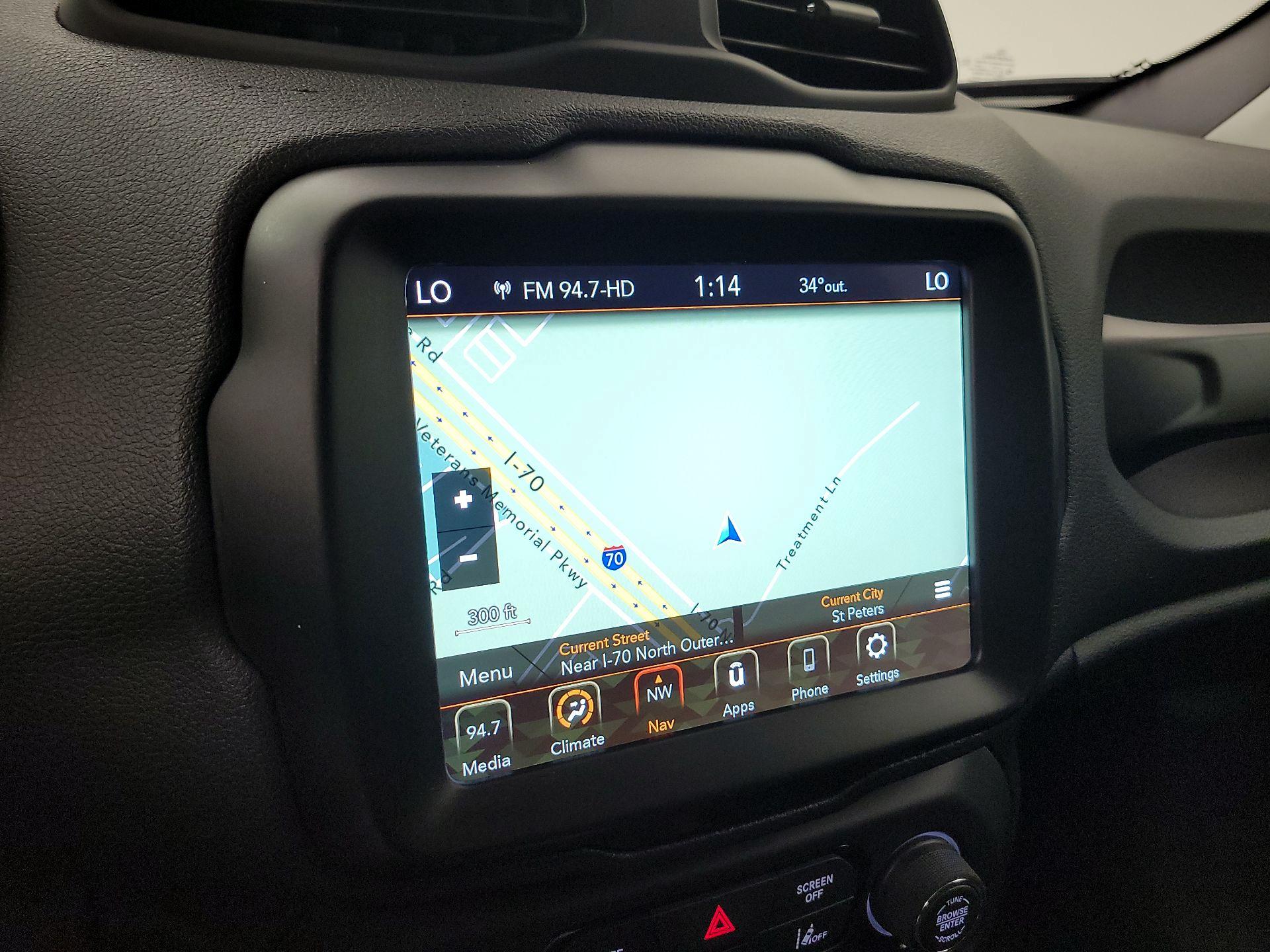 Thumbnail: 2022 Jeep Renegade - 14