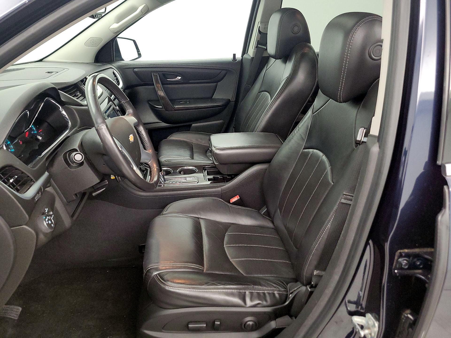 Thumbnail: 2016 Chevrolet Traverse - 11