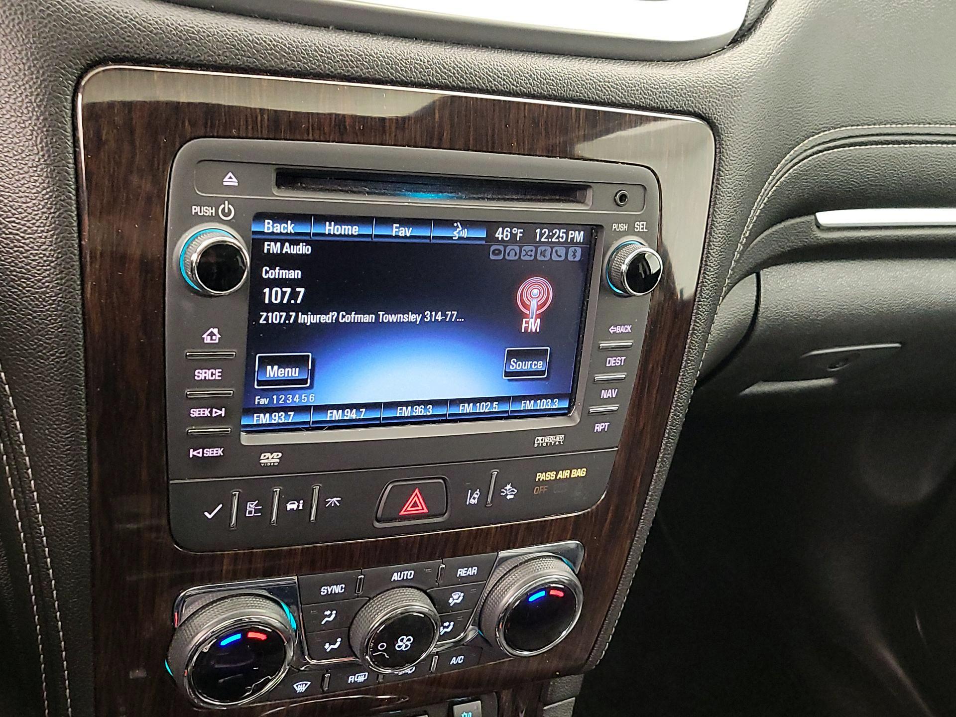 Thumbnail: 2016 Chevrolet Traverse - 16