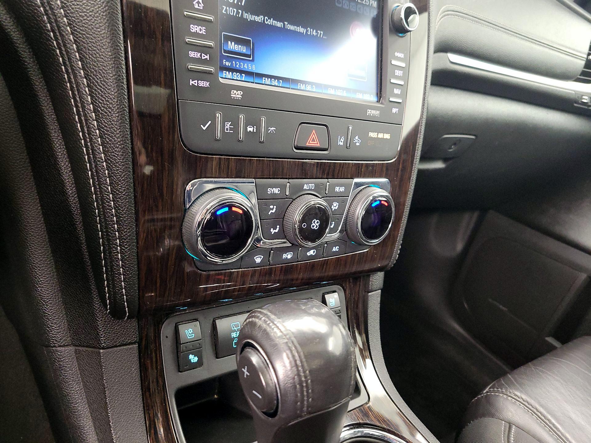 Thumbnail: 2016 Chevrolet Traverse - 17