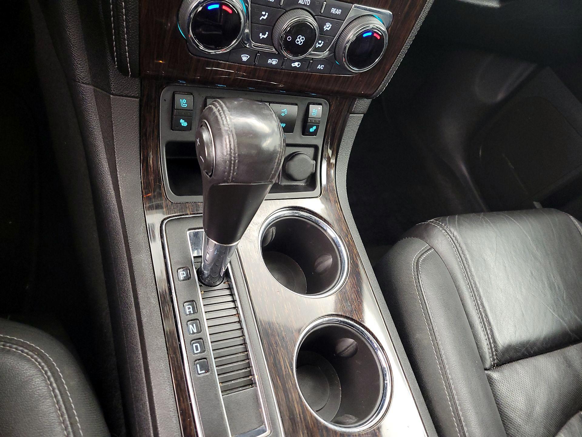 Thumbnail: 2016 Chevrolet Traverse - 18