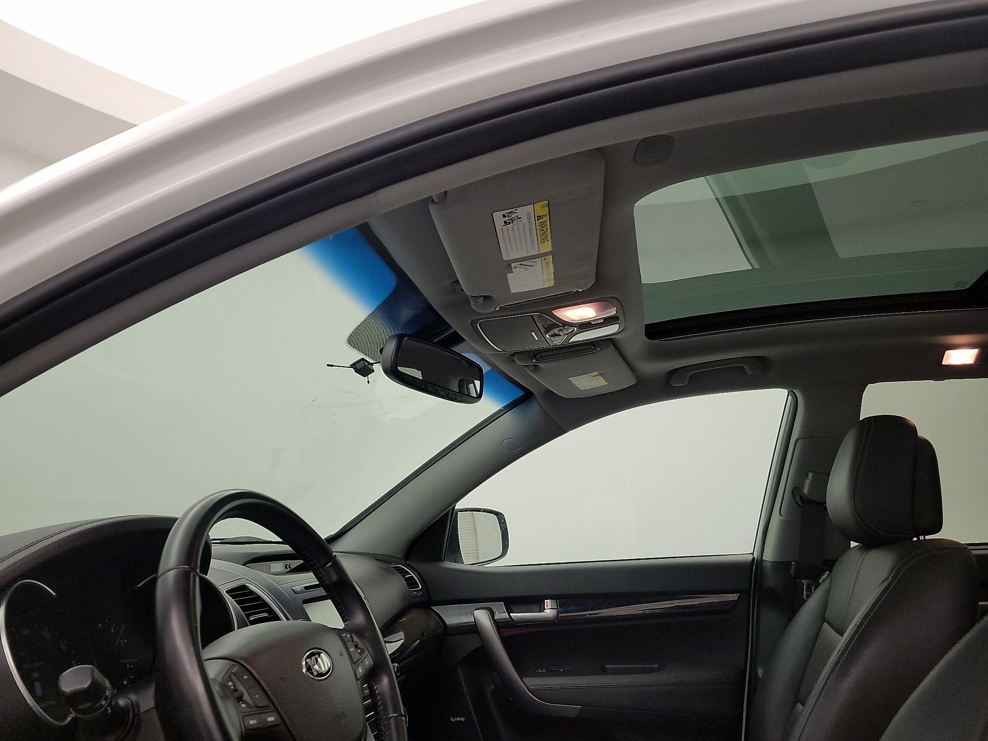 Thumbnail: 2014 Kia Sorento - 20