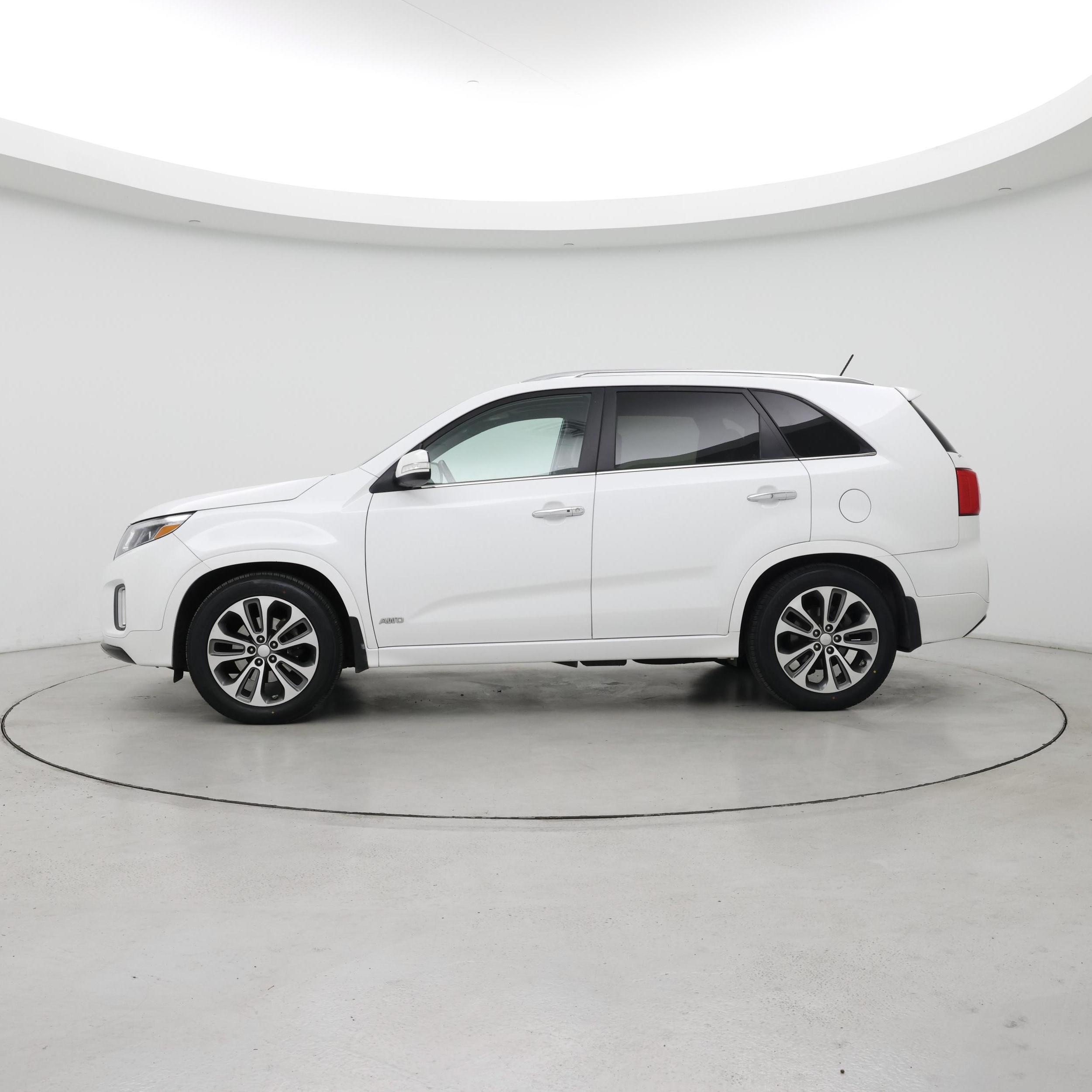 Thumbnail: 2014 Kia Sorento - 3