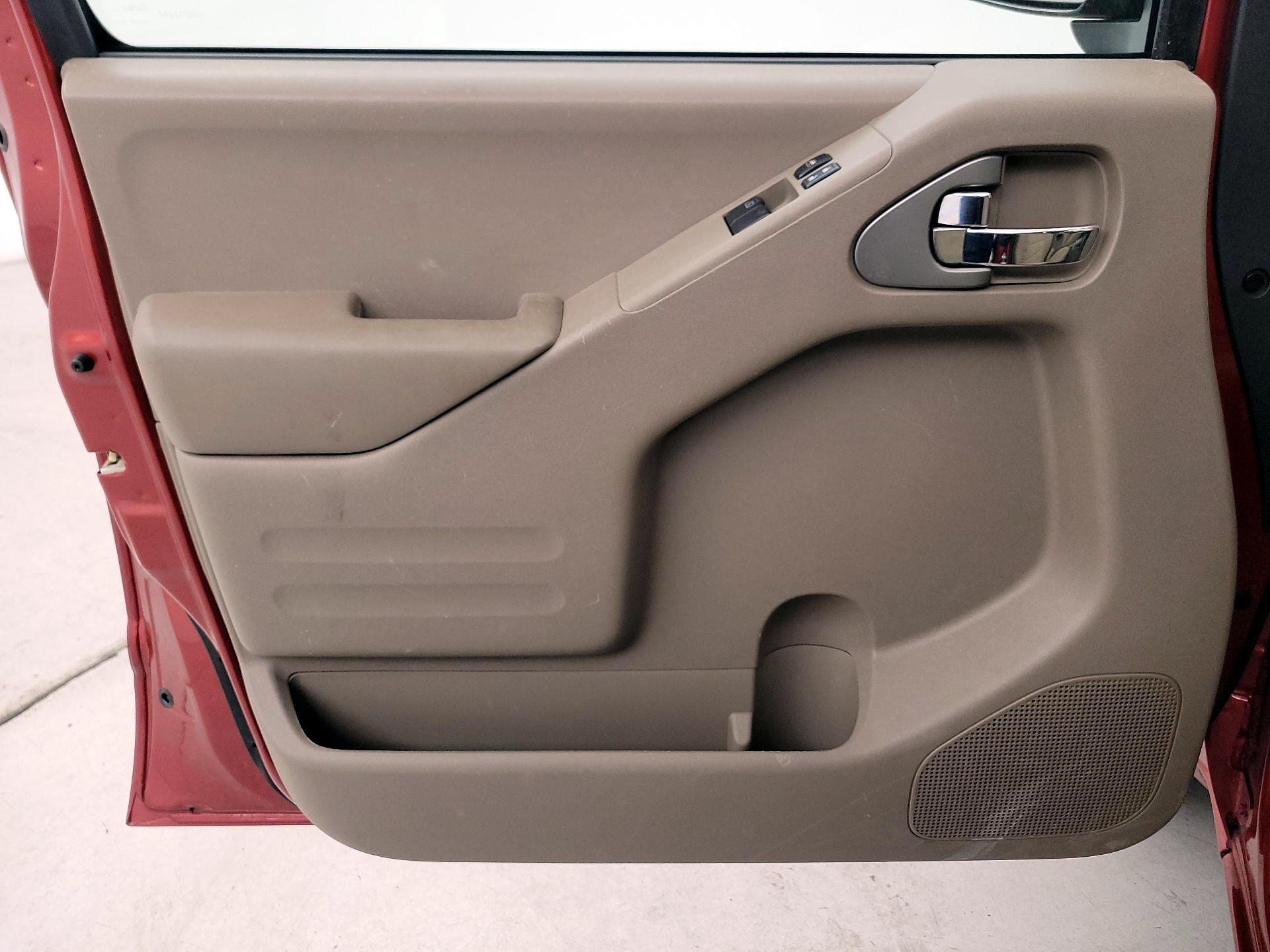 Thumbnail: 2019 Nissan Frontier - 12