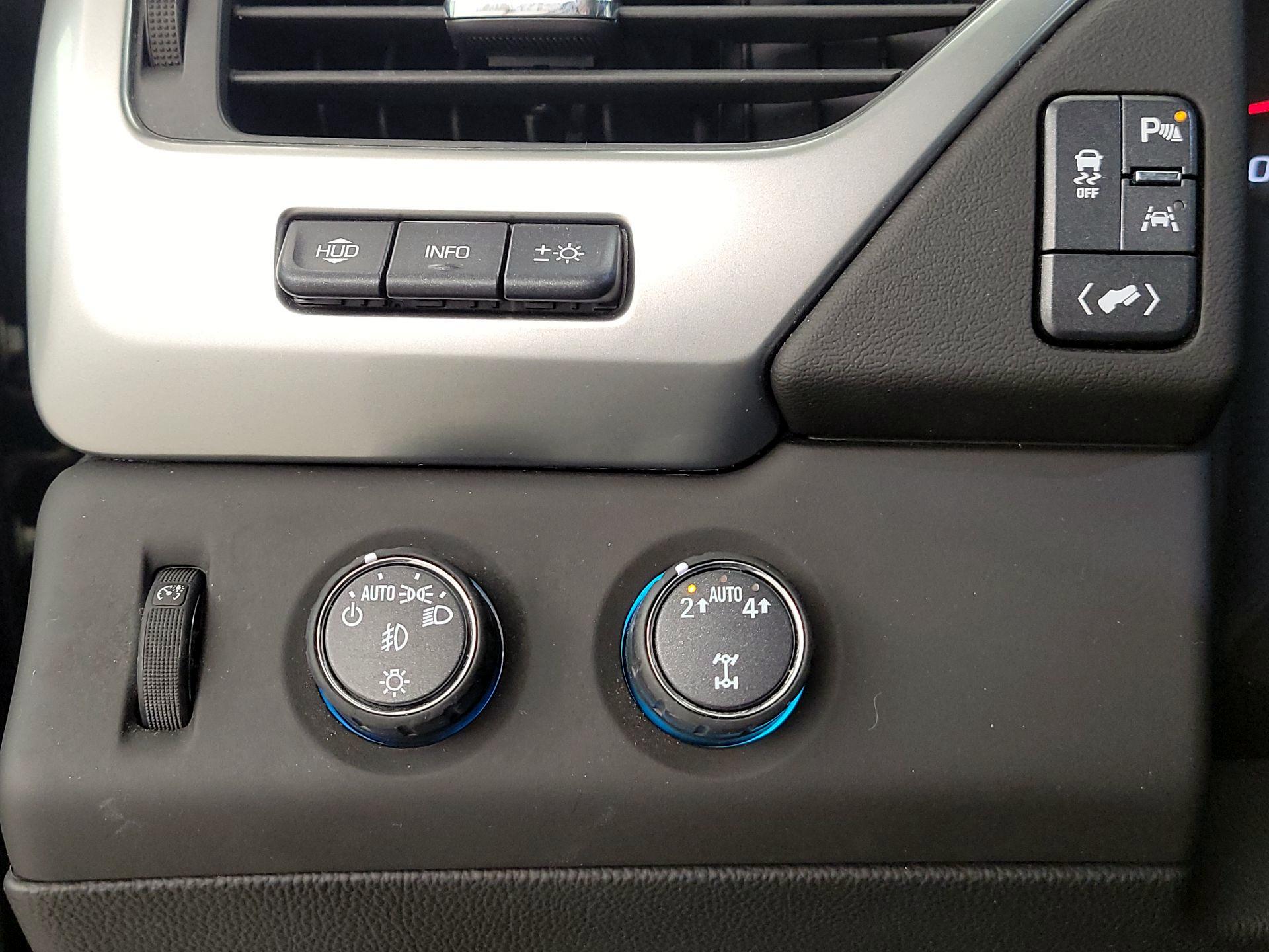 Thumbnail: 2018 Chevrolet Tahoe - 13