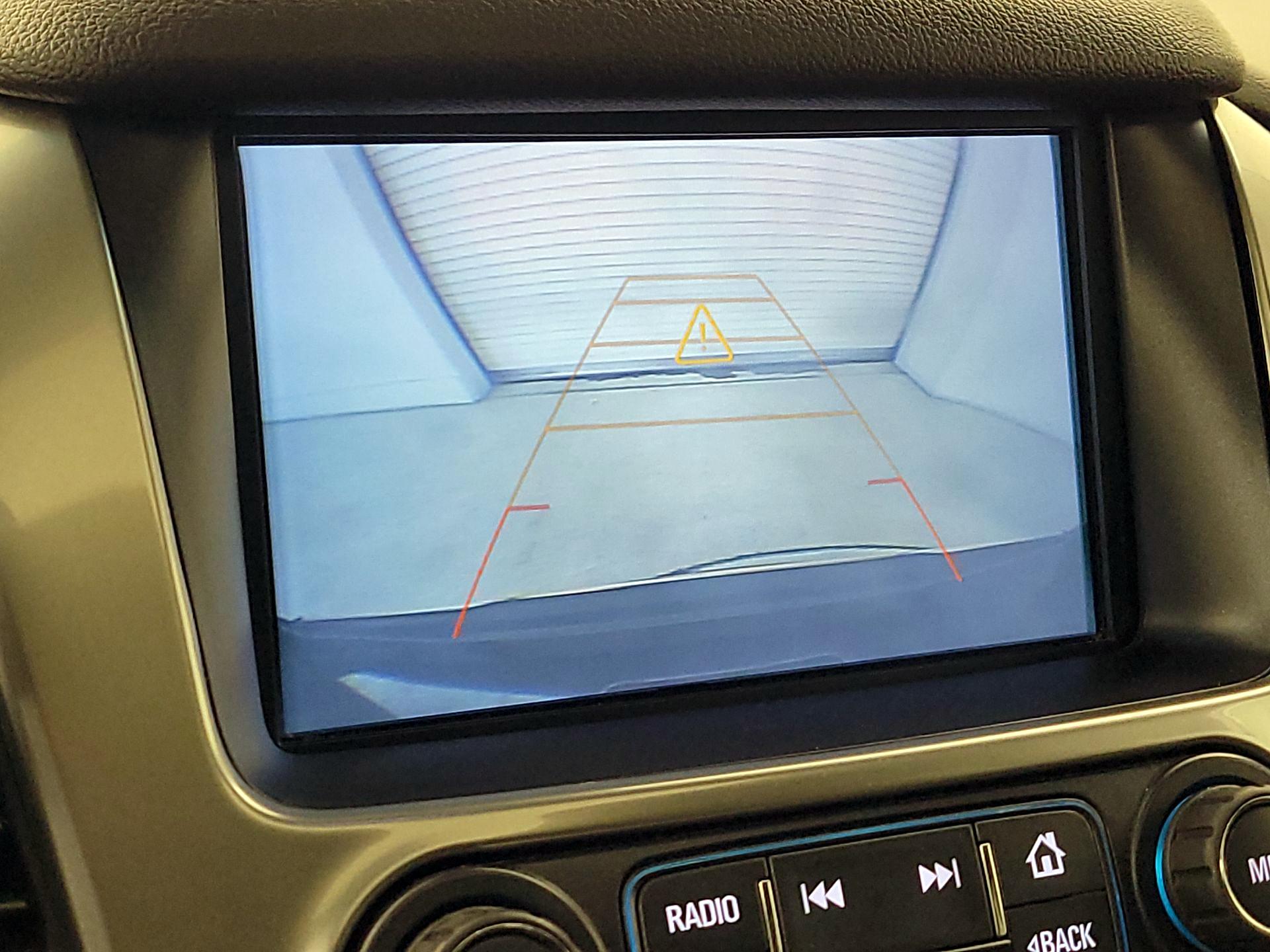 Thumbnail: 2018 Chevrolet Tahoe - 15