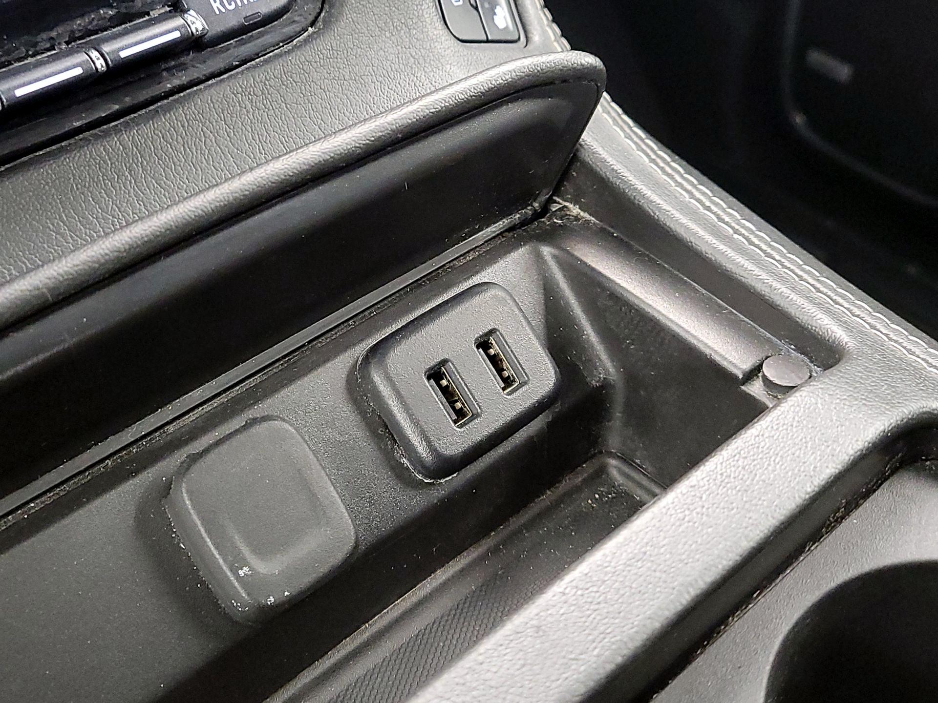 Thumbnail: 2018 Chevrolet Tahoe - 19