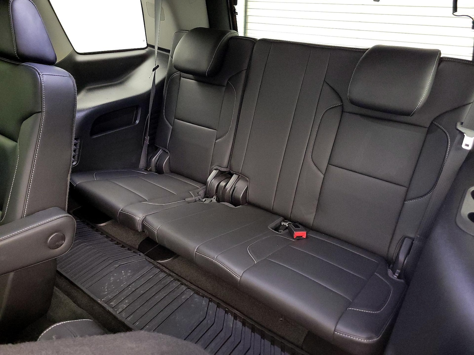 2018 Chevrolet Tahoe Premier - Photo 23
