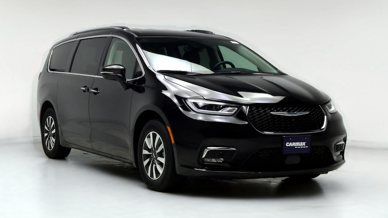 2021 Chrysler Pacifica Hybrid Touring L Hero Image