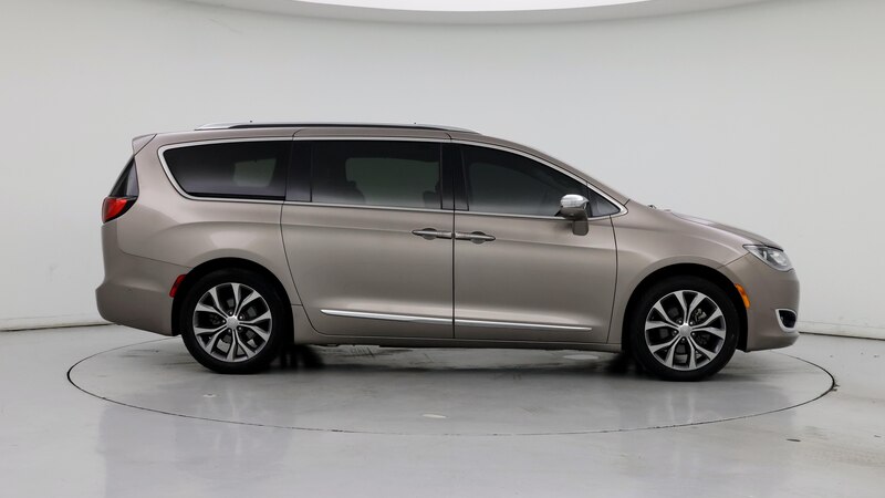 2018 Chrysler Pacifica Limited 7