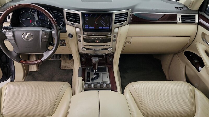 2015 Lexus LX 570 9