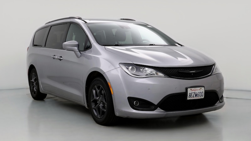 2018 Chrysler Pacifica Touring L Hero Image