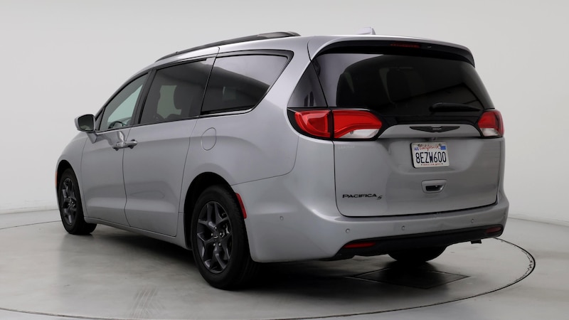 2018 Chrysler Pacifica Touring L 2