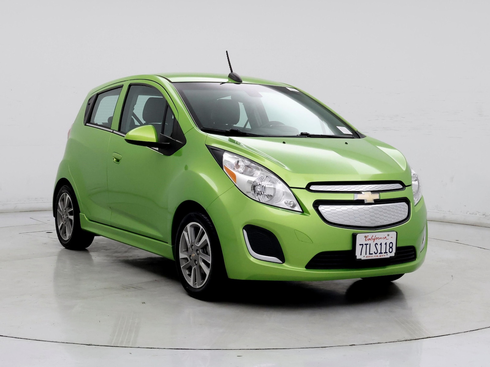 Used 2016 Chevrolet Spark 2LT with VIN KL8CL6S03GC636076 for sale in Kenosha, WI