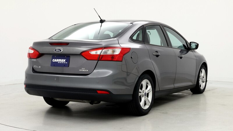 2014 Ford Focus SE 8