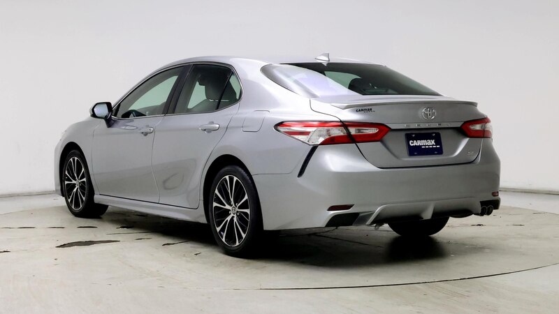 2020 Toyota Camry SE 2