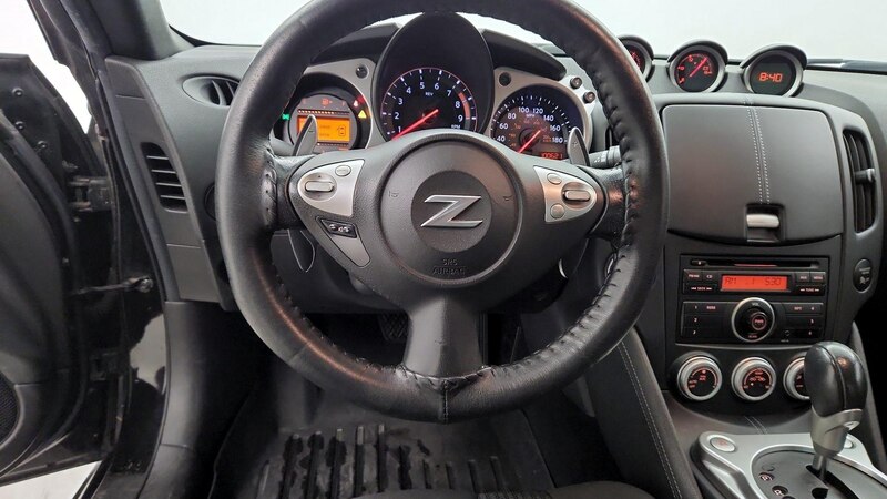 2014 Nissan Z 370Z 10